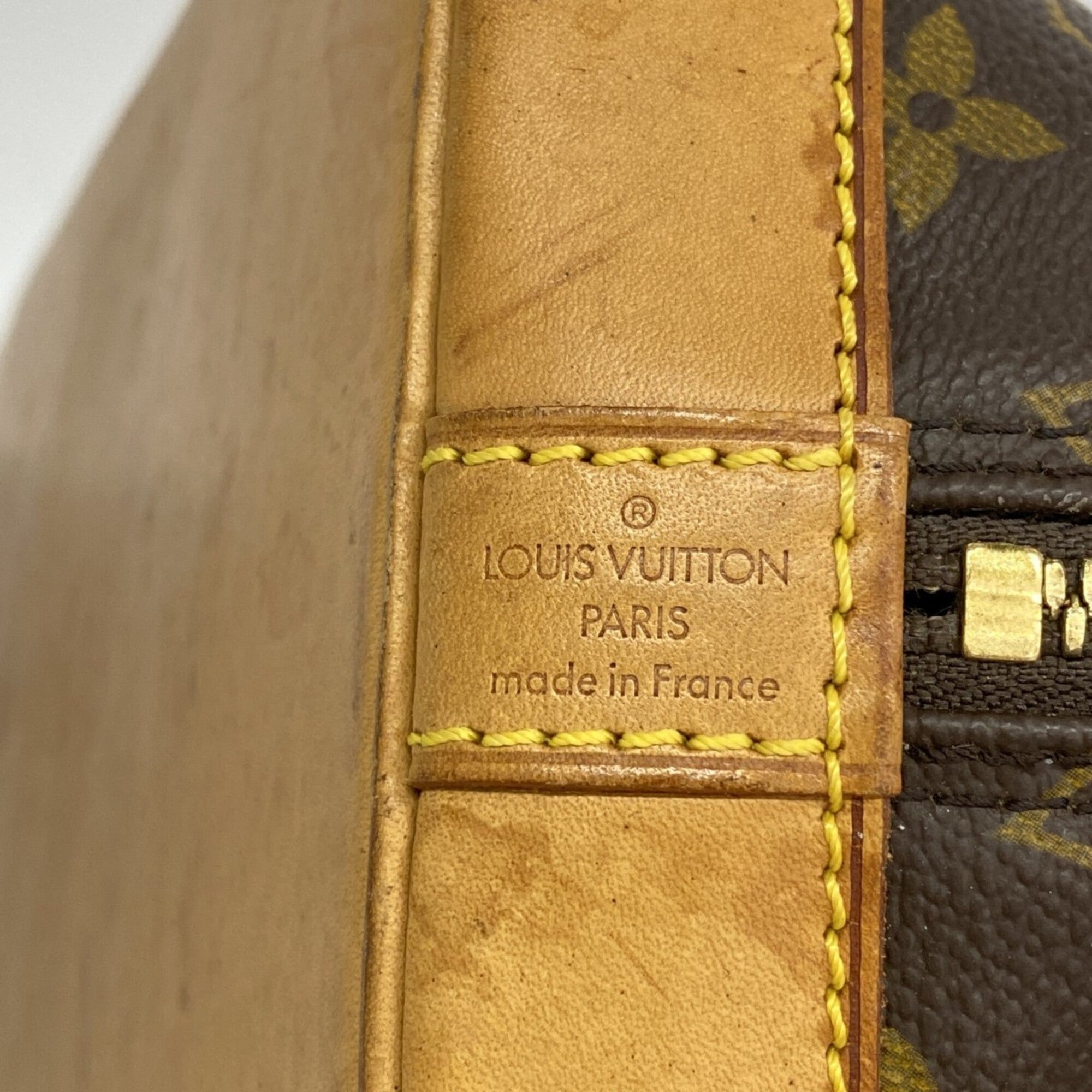 Louis Vuitton Brown Handbag (Pre-Owned)