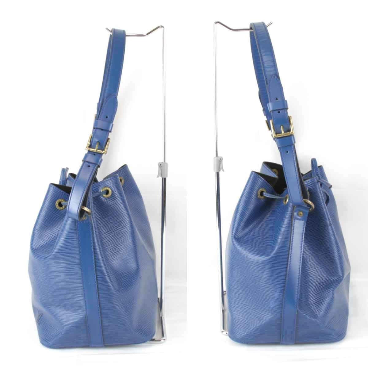 Louis Vuitton Blue Epi Leather Shoulder Bag (Pre-Owned)