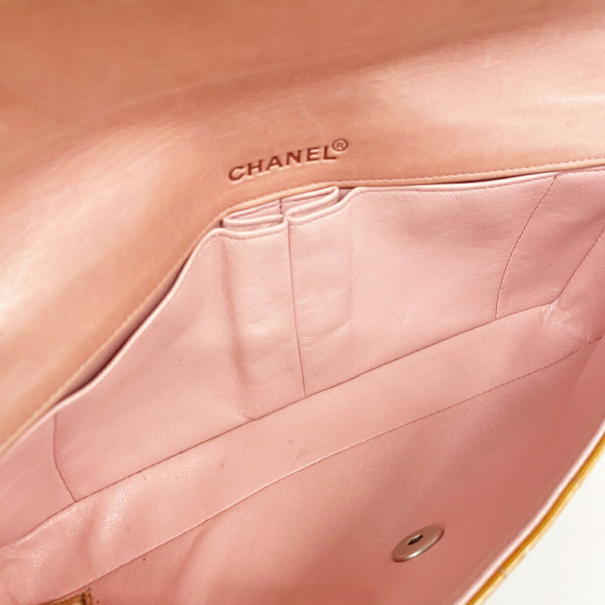 Chanel Orange Patent Leather Shoulder Bag (Pre-Owned)