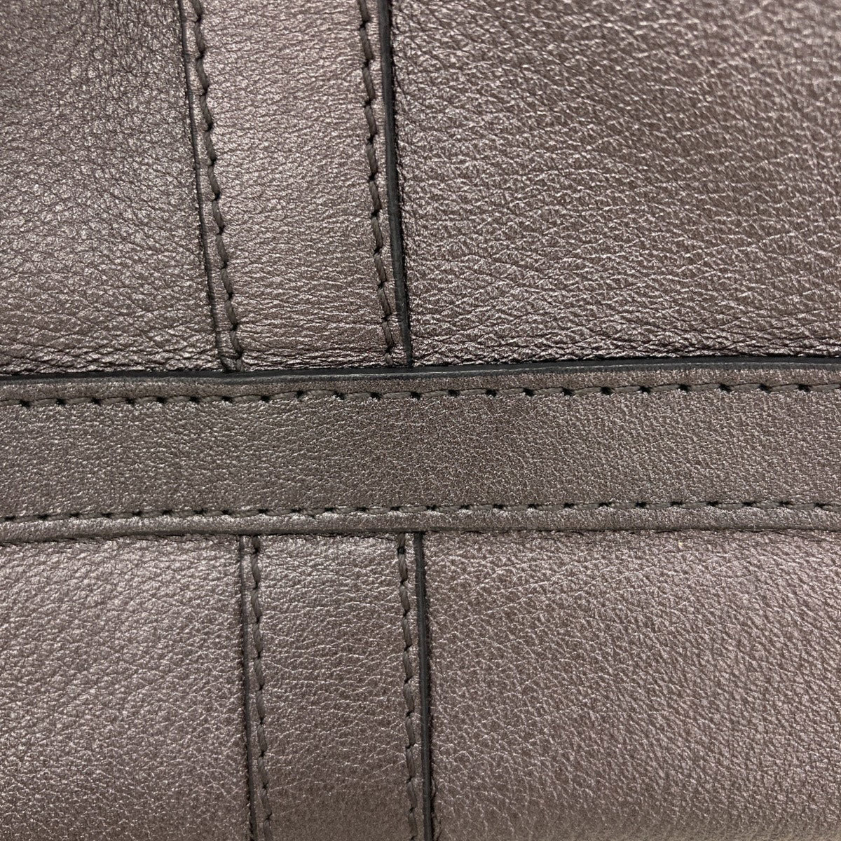 Bvlgari Gray Leather Shoulder Bag (Pre-Owned)
