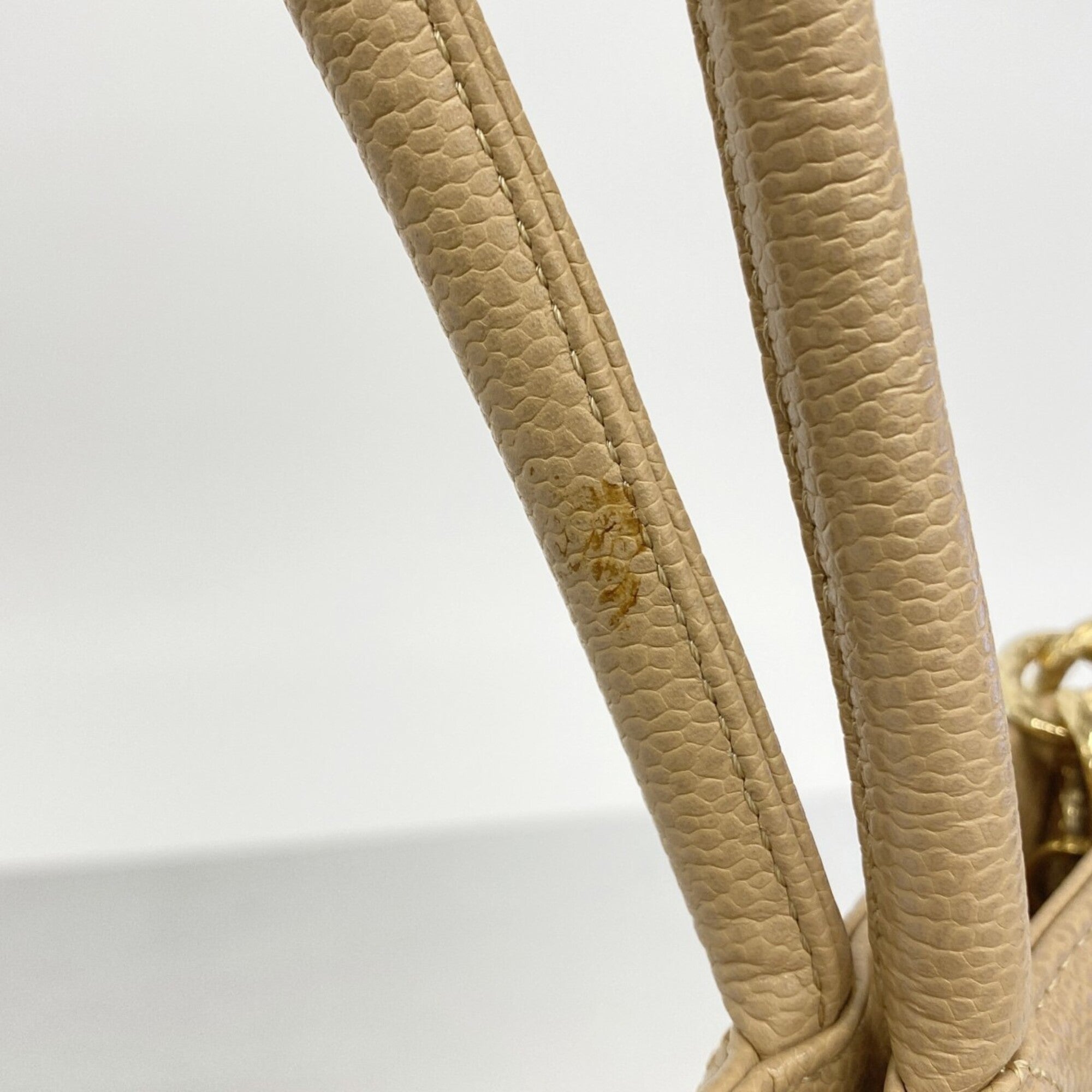 Chanel Beige Grained Calfskin Tote Bag (Pre-Owned)