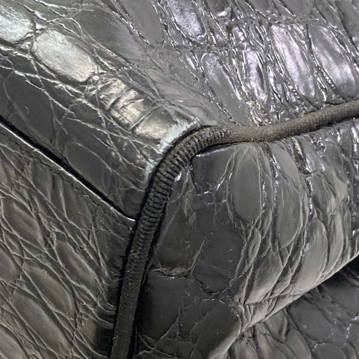 Salvatore Ferragamo Black Leather Tote Bag (Pre-Owned)