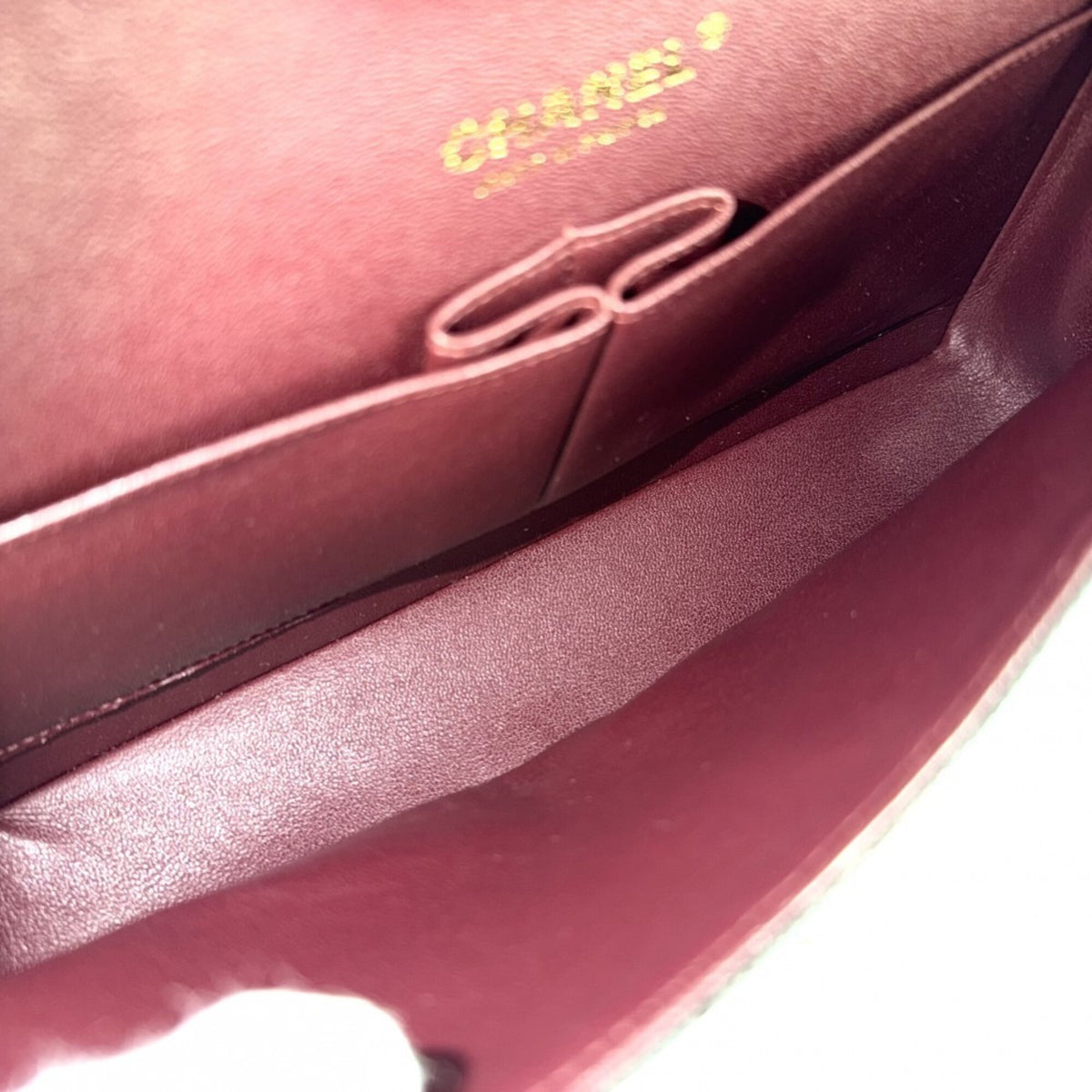 Chanel Matelasse Black Grained Calfskin Shoulder Bag (Pre-Owned)