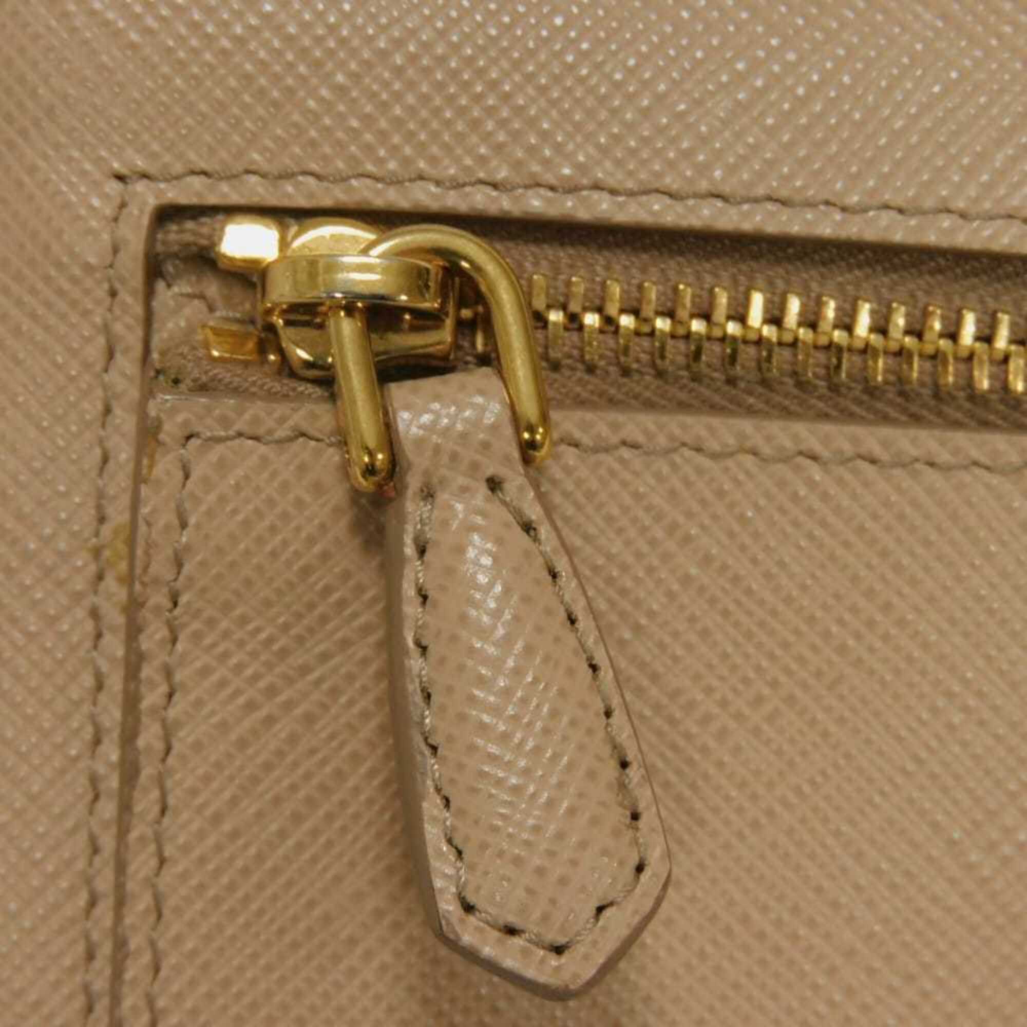 Prada Beige Saffiano Lux Long Wallet (Bi-Fold) (Pre-Owned)
