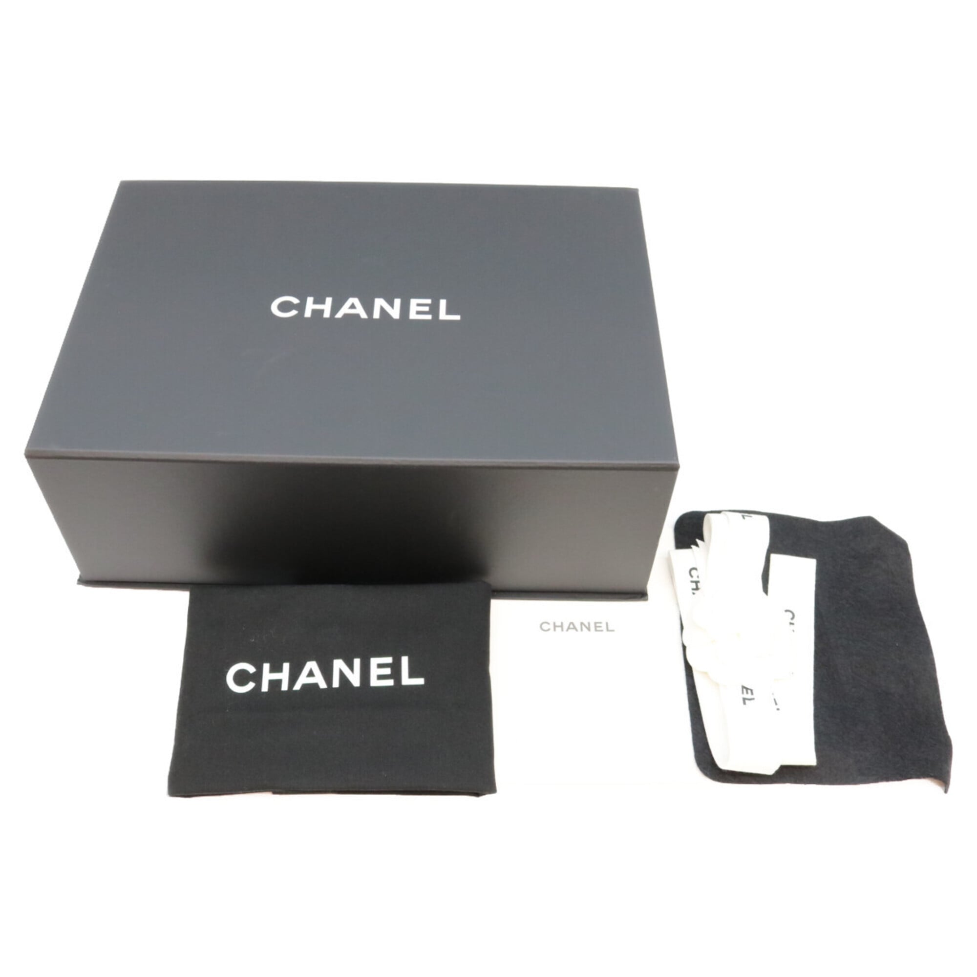 Chanel Black Grained Calfskin Handbag Shoulder Bag (Pre-Owned)