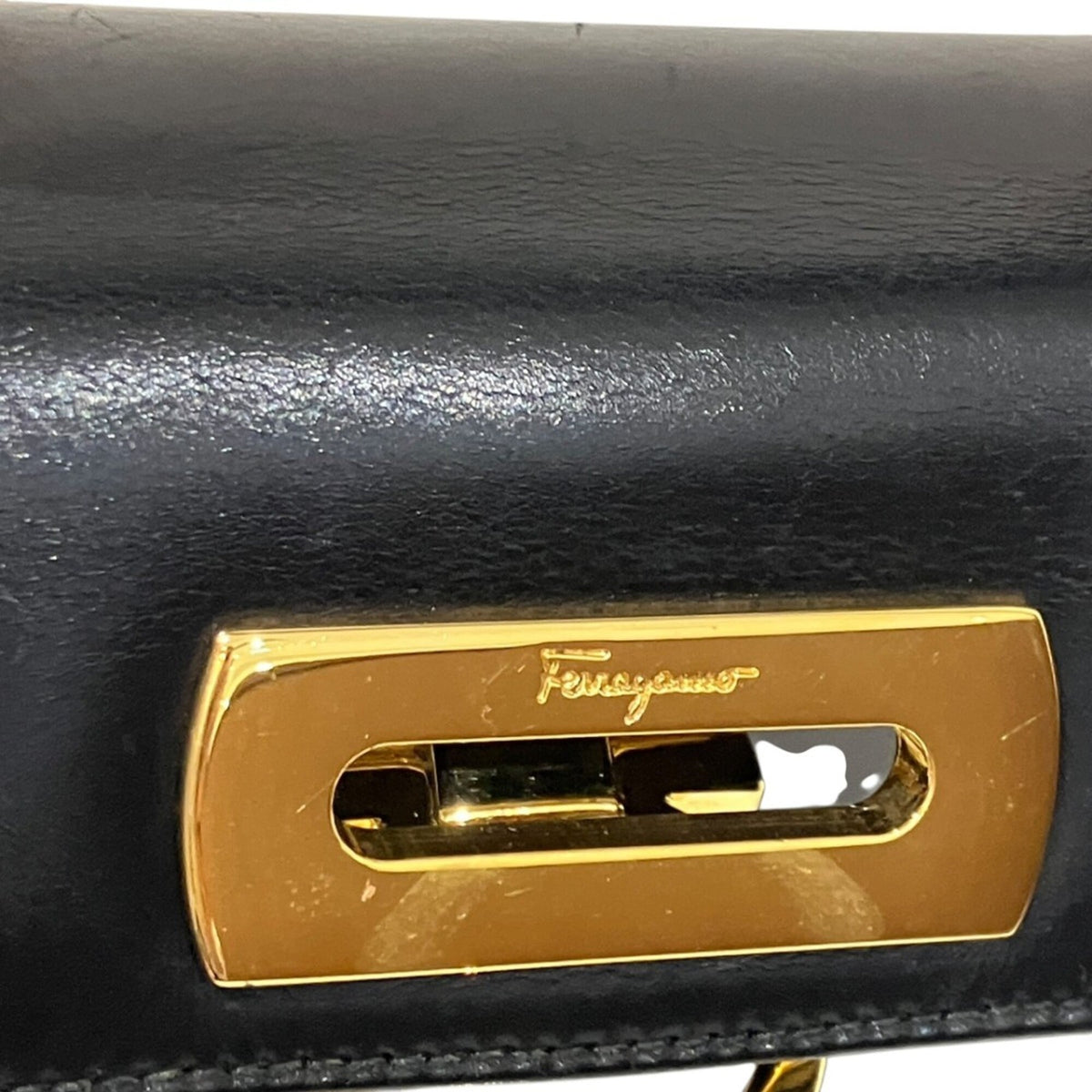Salvatore Ferragamo Gancini Black Leather Handbag (Pre-Owned)