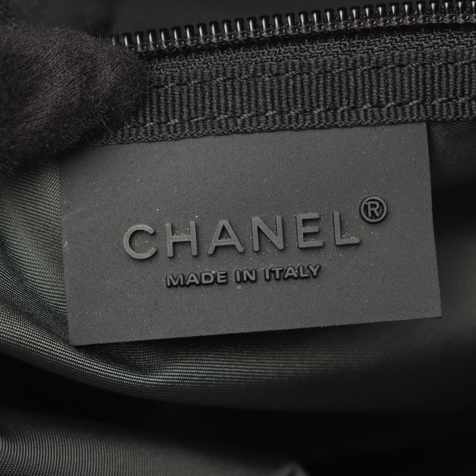 Chanel Black Green Canvas Handbag Messenger Bag Shoulder Bag (Pre-Owned)