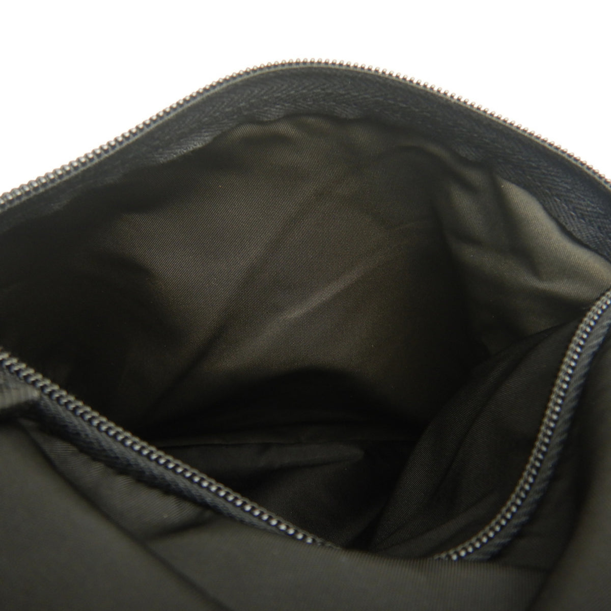 Prada Nero Nylon Shoulder Bag (Pre-Owned)