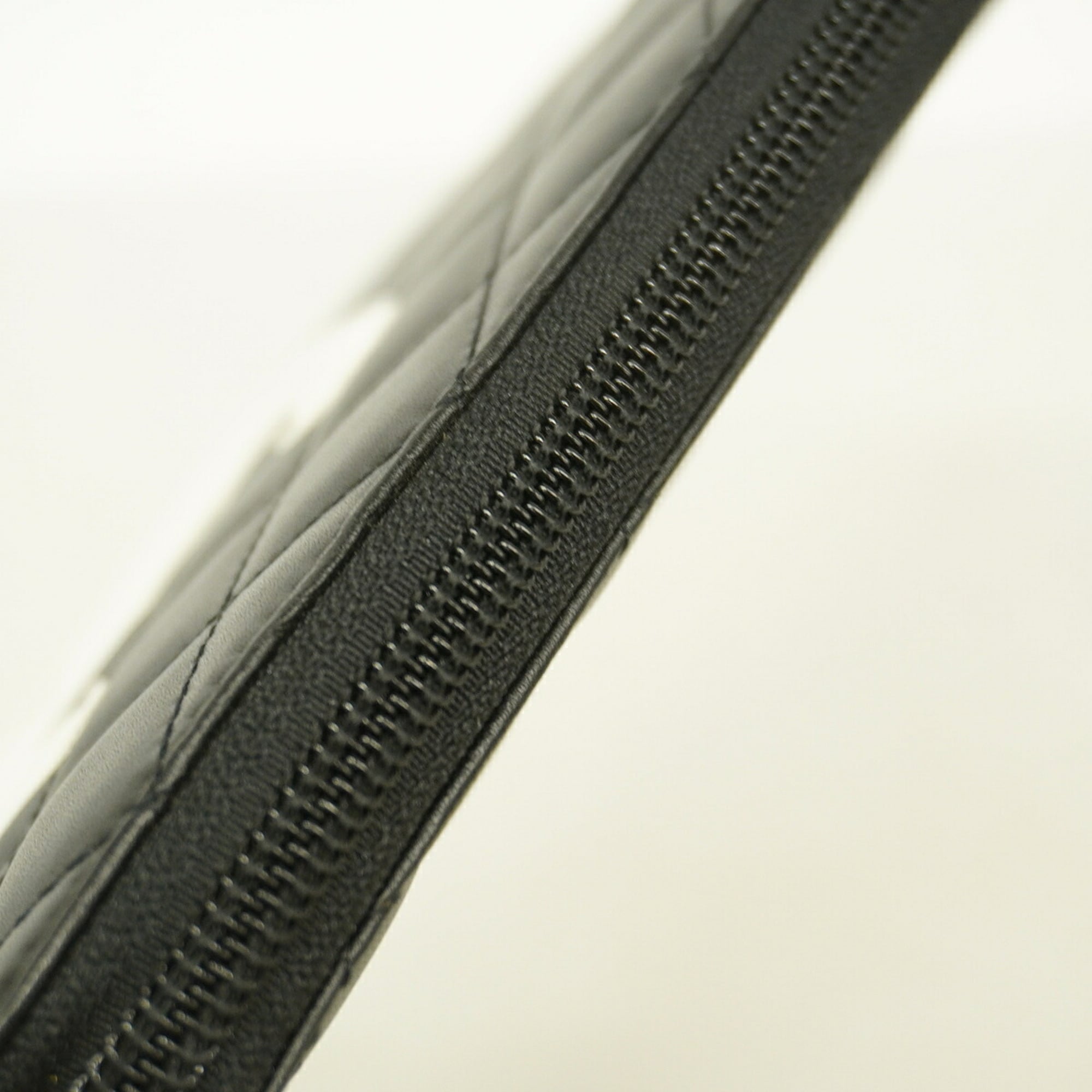 Chanel Black Leather Long Wallet (Bi-Fold) (Pre-Owned)