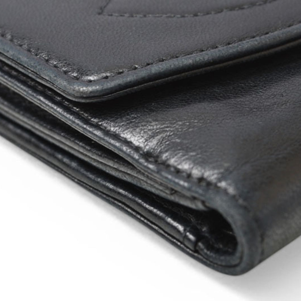 Chanel Black Leather Wallet (Bi-Fold) (Pre-Owned)