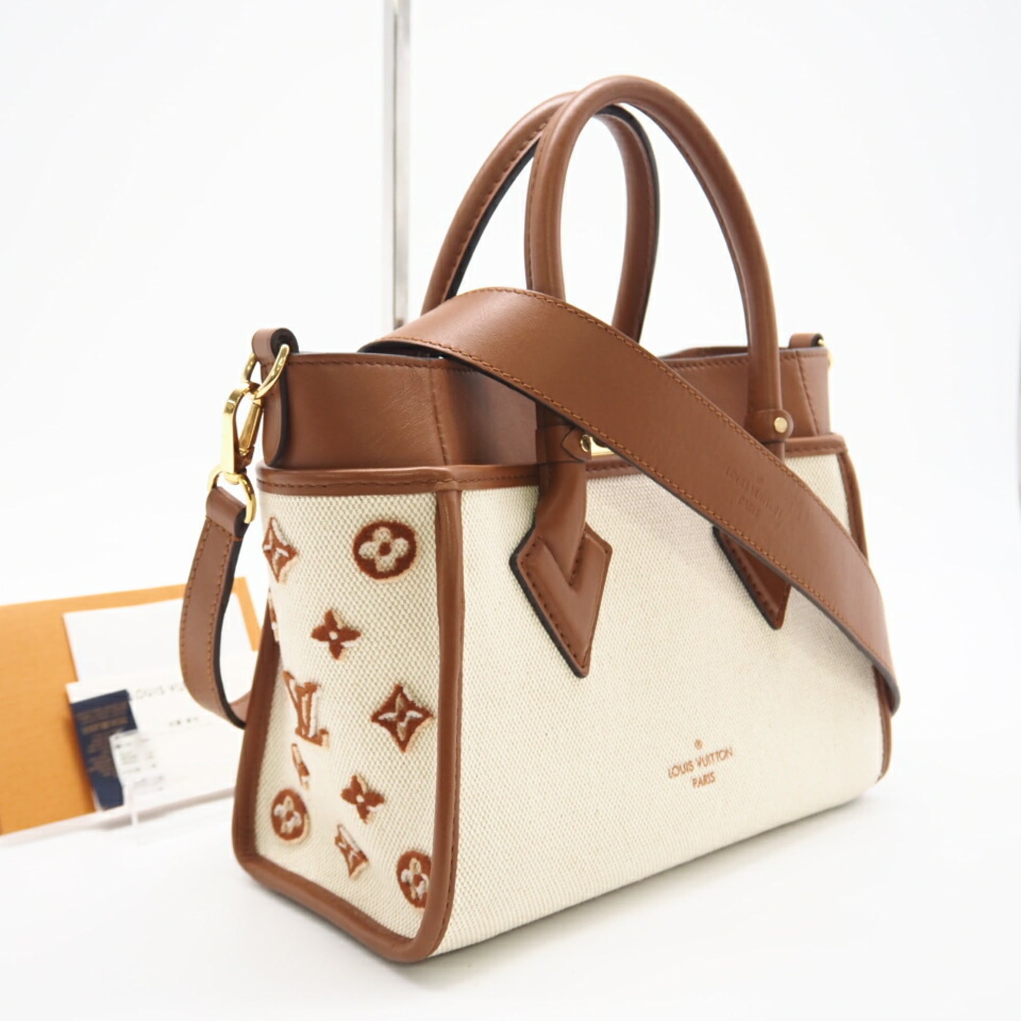 Louis Vuitton Beige Brown Canvas Leather Shoulder Bag (Pre-Owned)