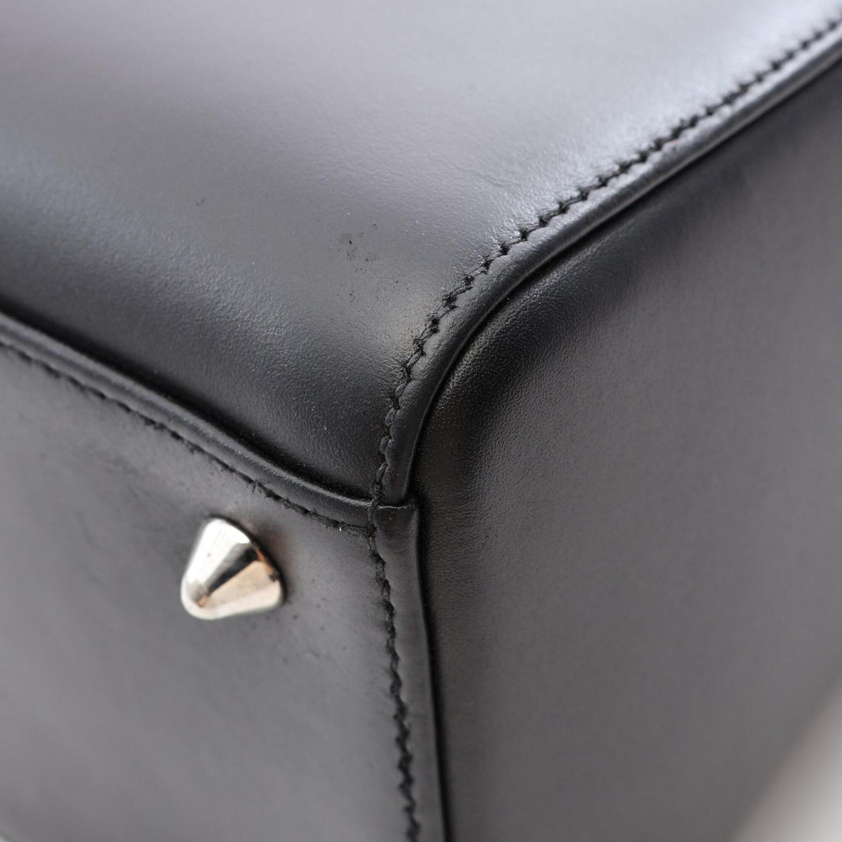 Christian Dior Black Leather Handbag (Pre-Owned)