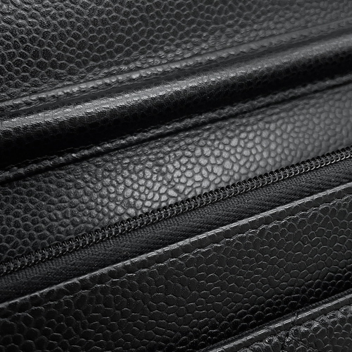 Chanel Black Grained Calfskin Chain/Shoulder Wallet (Pre-Owned)
