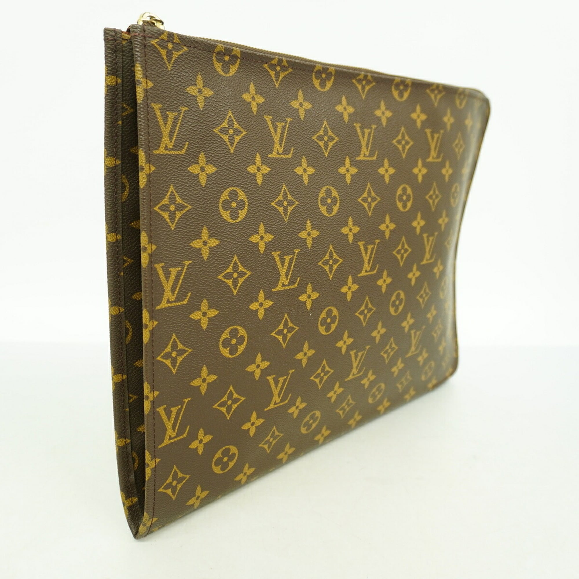 Louis Vuitton Brown Clutch Bag (Pre-Owned)