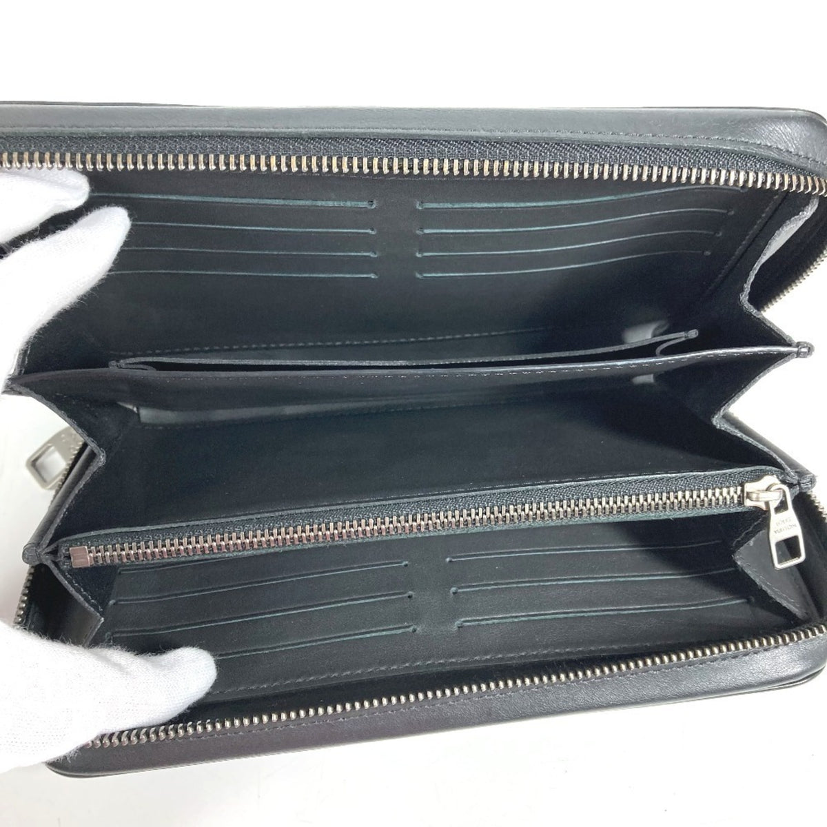 Louis Vuitton Damier Infini Black Damier Infini Long Wallet (Bi-Fold) (Pre-Owned)