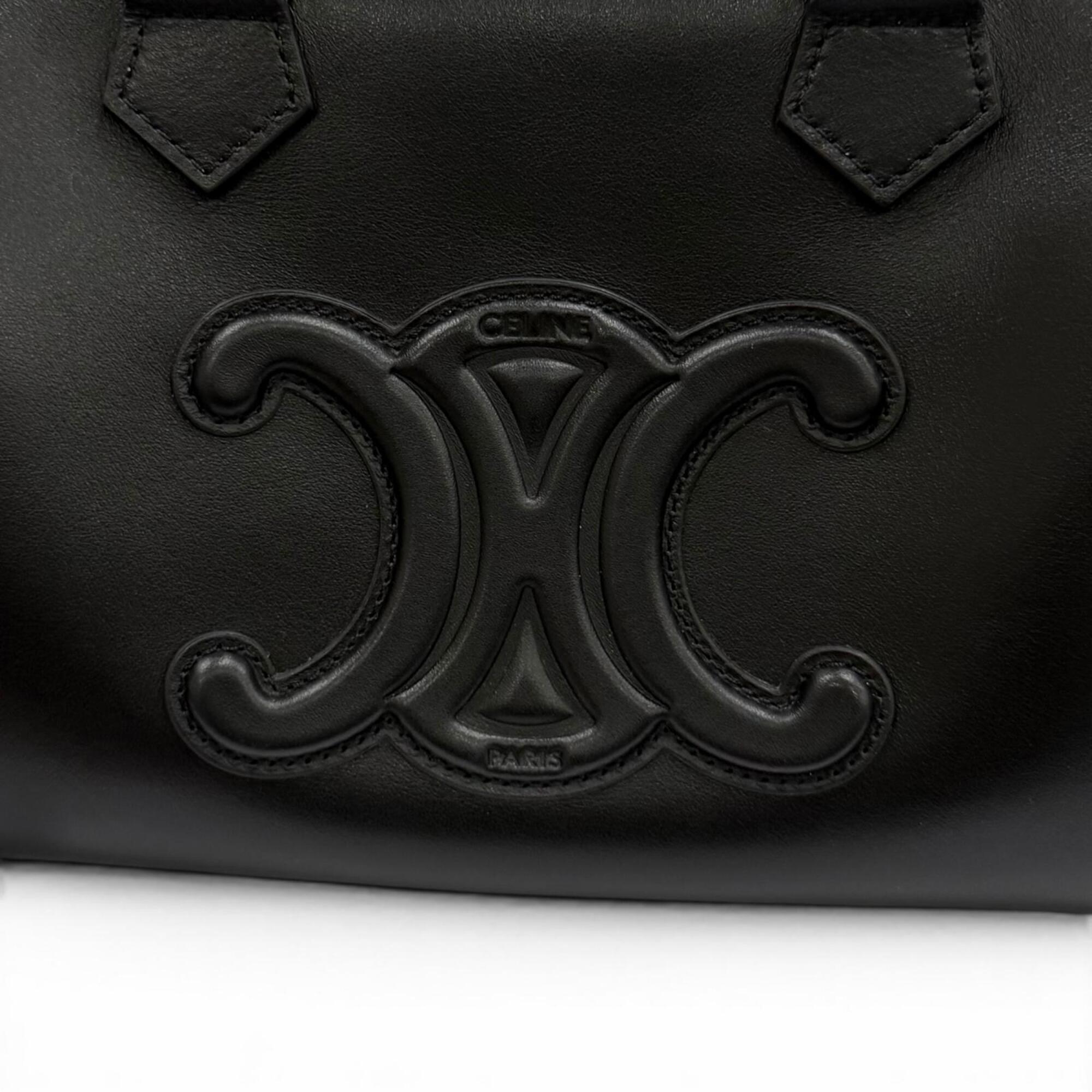 Celine Black Leather Shoulder Bag (Pre-Owned)