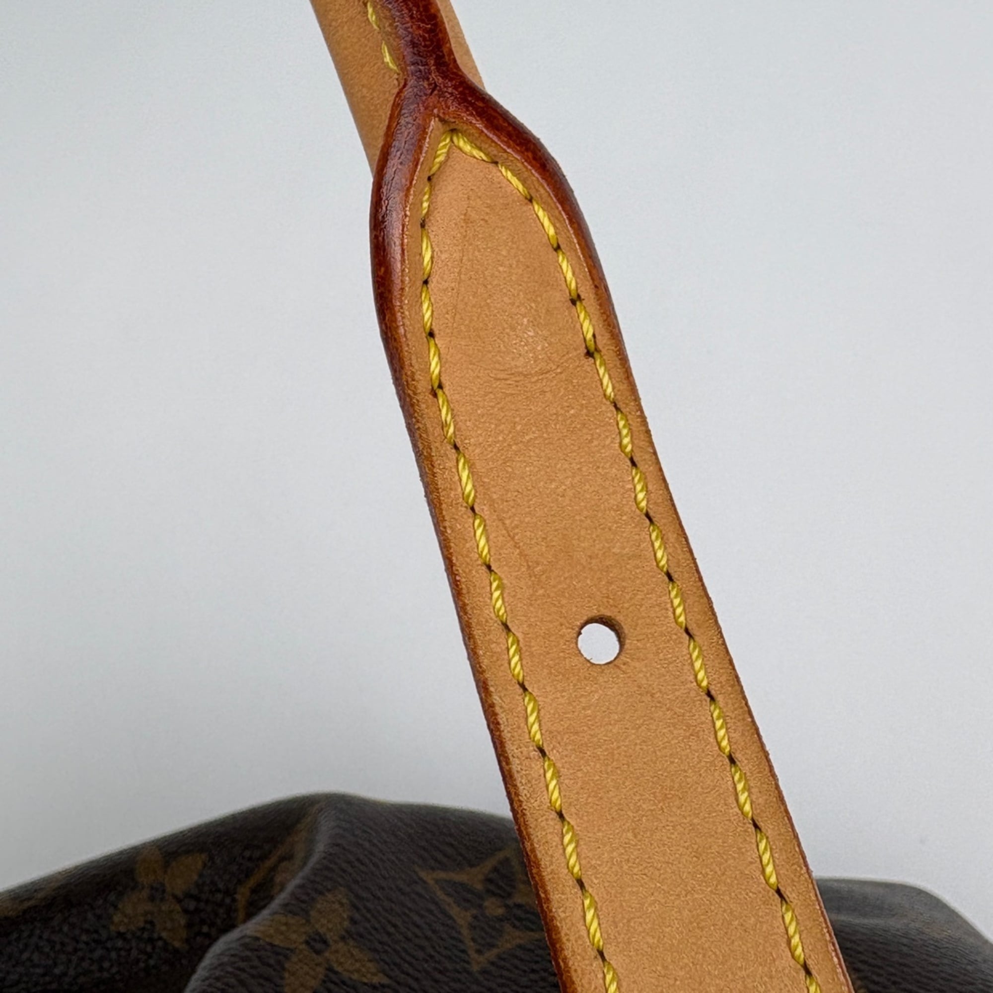 Louis Vuitton Brown Monogram Handbag (Pre-Owned)