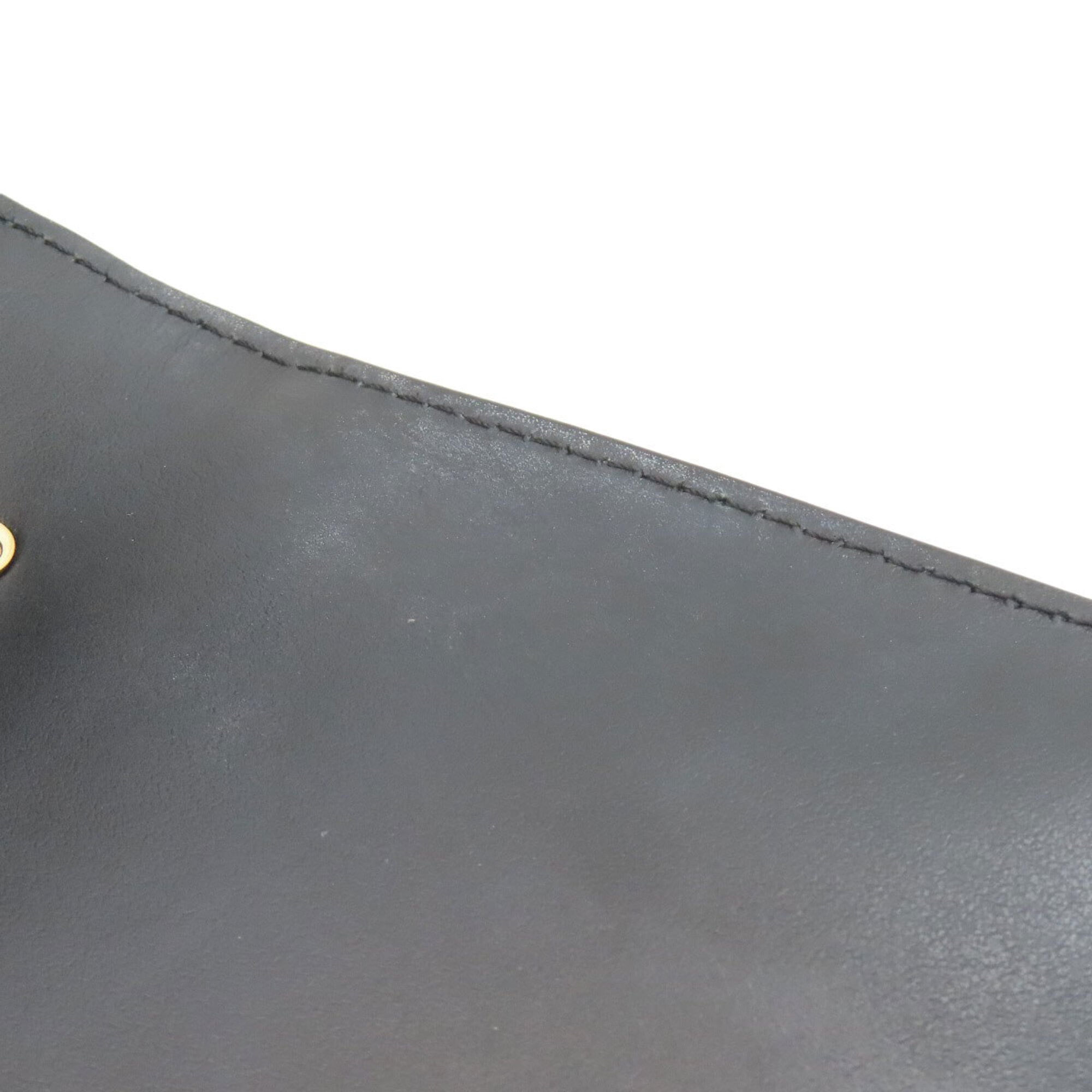 Salvatore Ferragamo Black Leather Shoulder Bag (Pre-Owned)