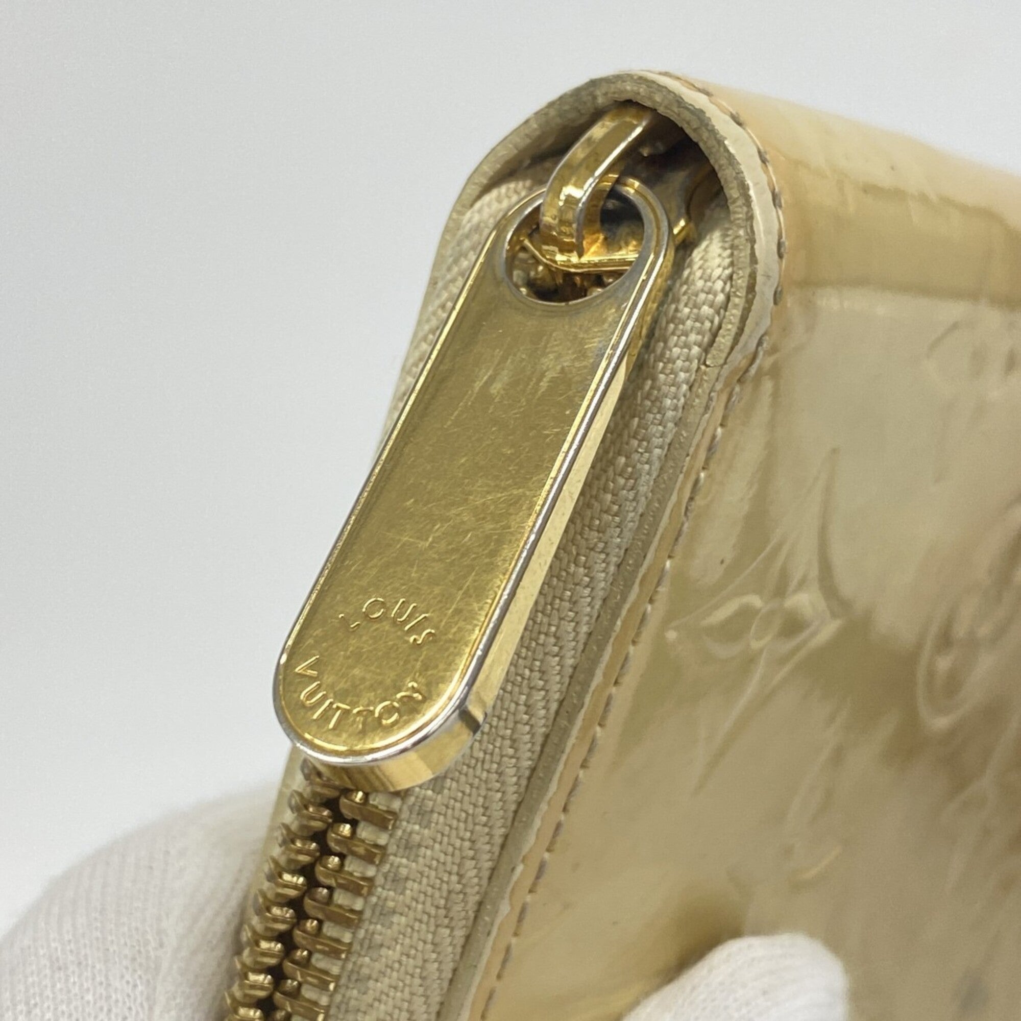 Louis Vuitton Blanc Corail Long Wallet (Bi-Fold) (Pre-Owned)