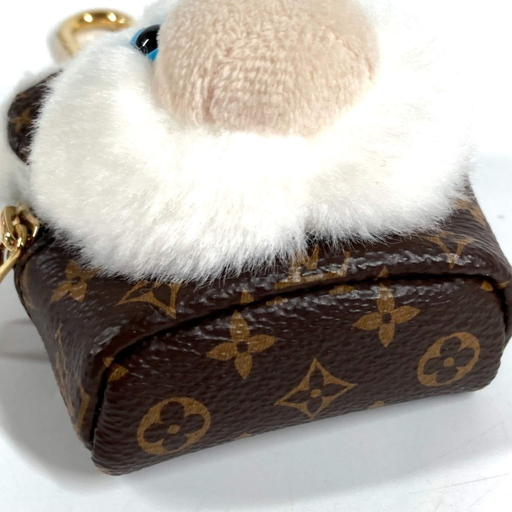 Louis Vuitton Brown White Monogram Fur Handbag Pouch (Pre-Owned)