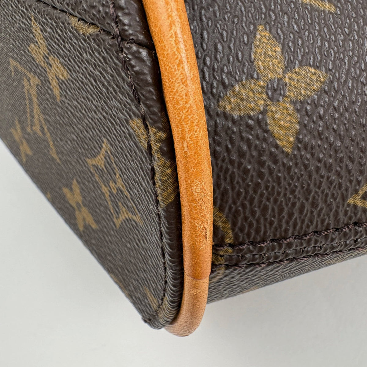 Louis Vuitton Brown Monogram Handbag (Pre-Owned)