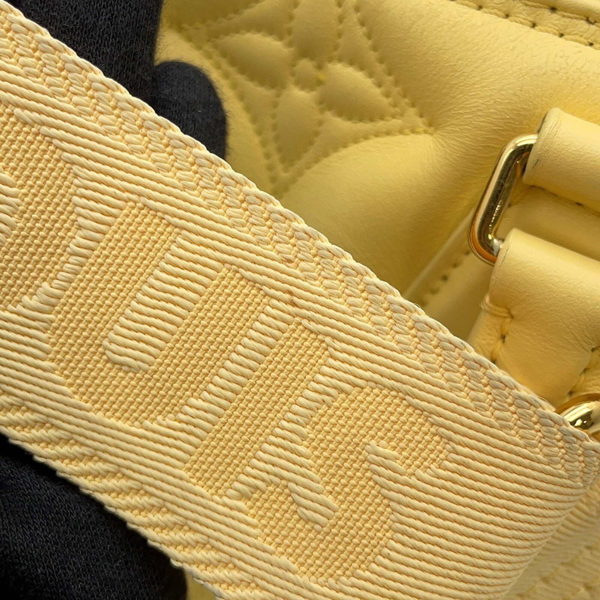 Louis Vuitton Monogram Handbag Shoulder Bag (Pre-Owned)