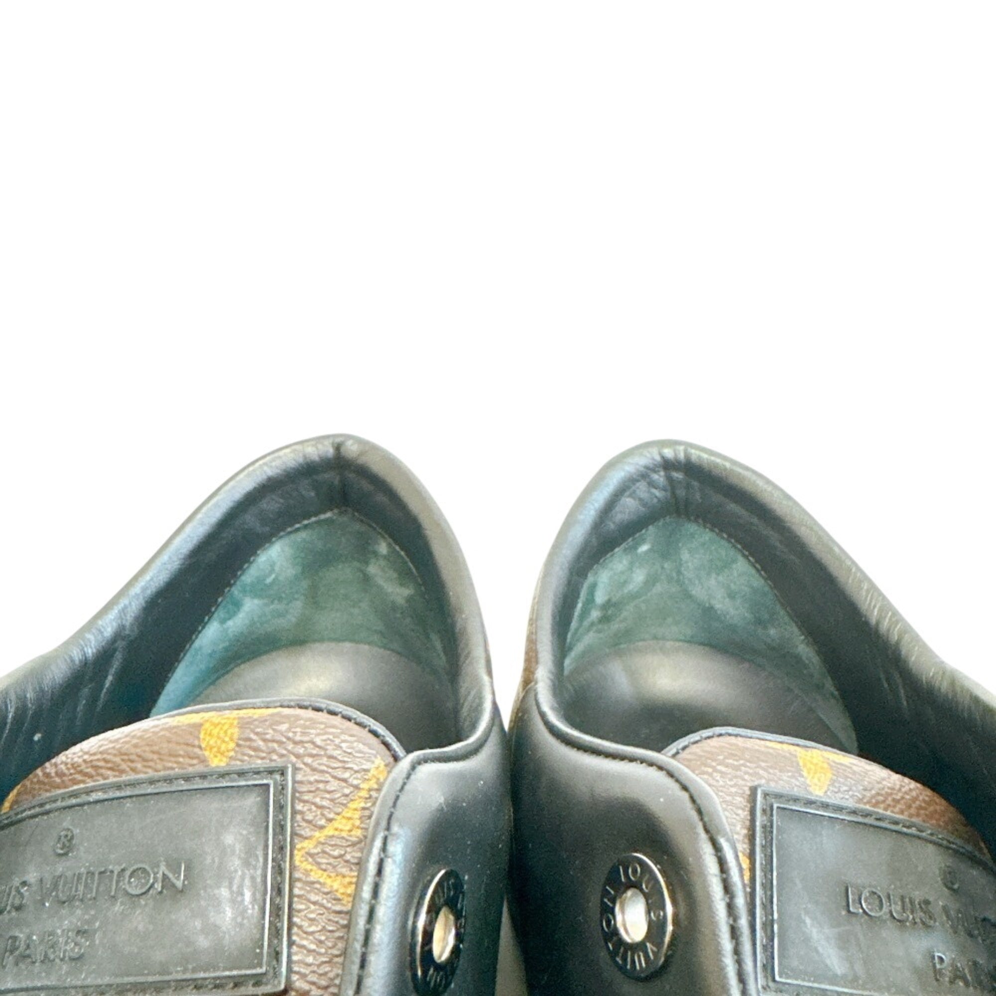 Louis Vuitton Black Sneakers (Pre-Owned)