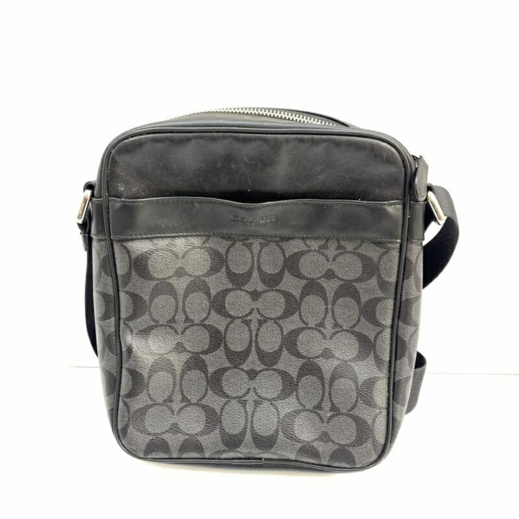 Coach Signature Shoulder Bag (Pre-Owned)