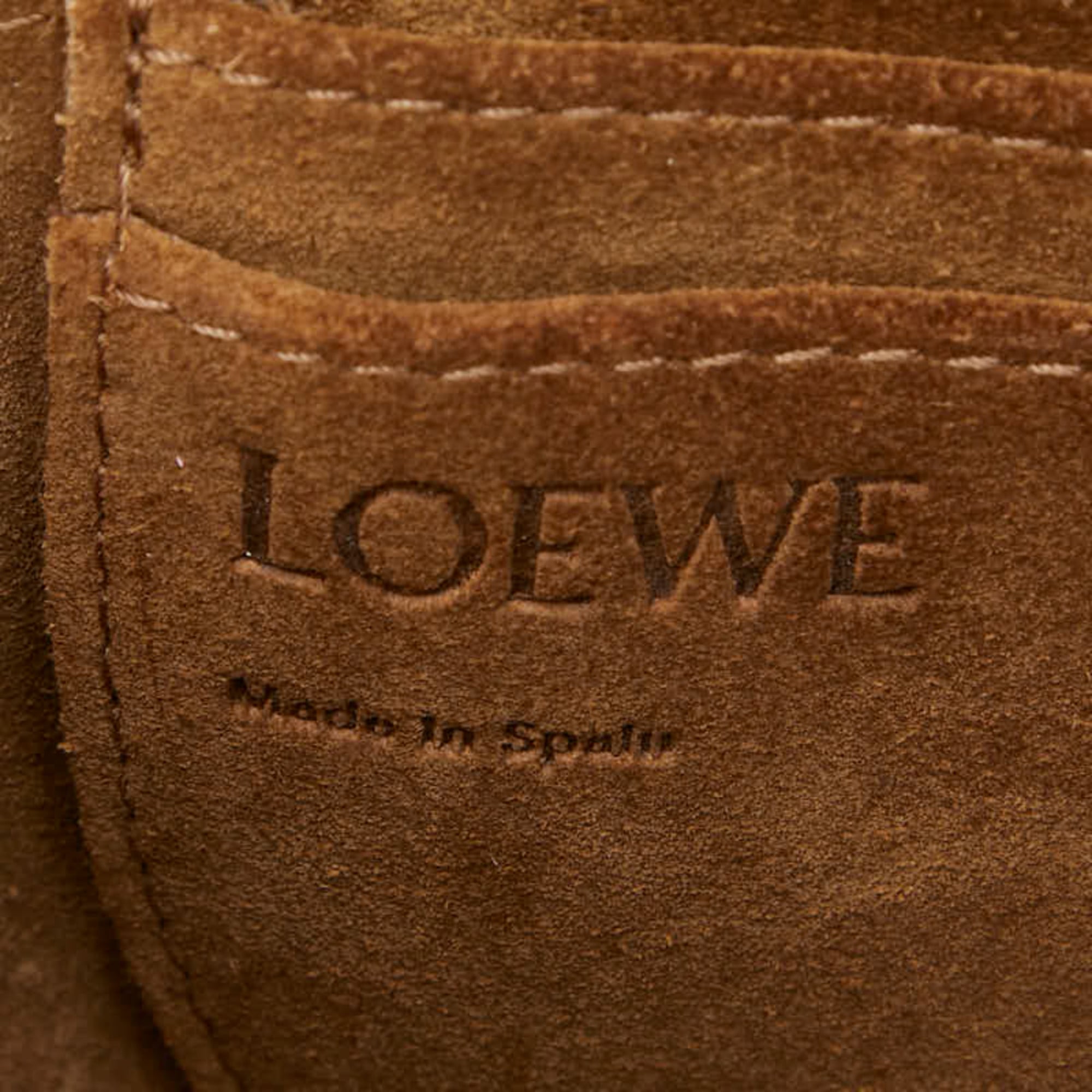 Loewe Pink Leather Shoulder Bag (Pre-Owned)