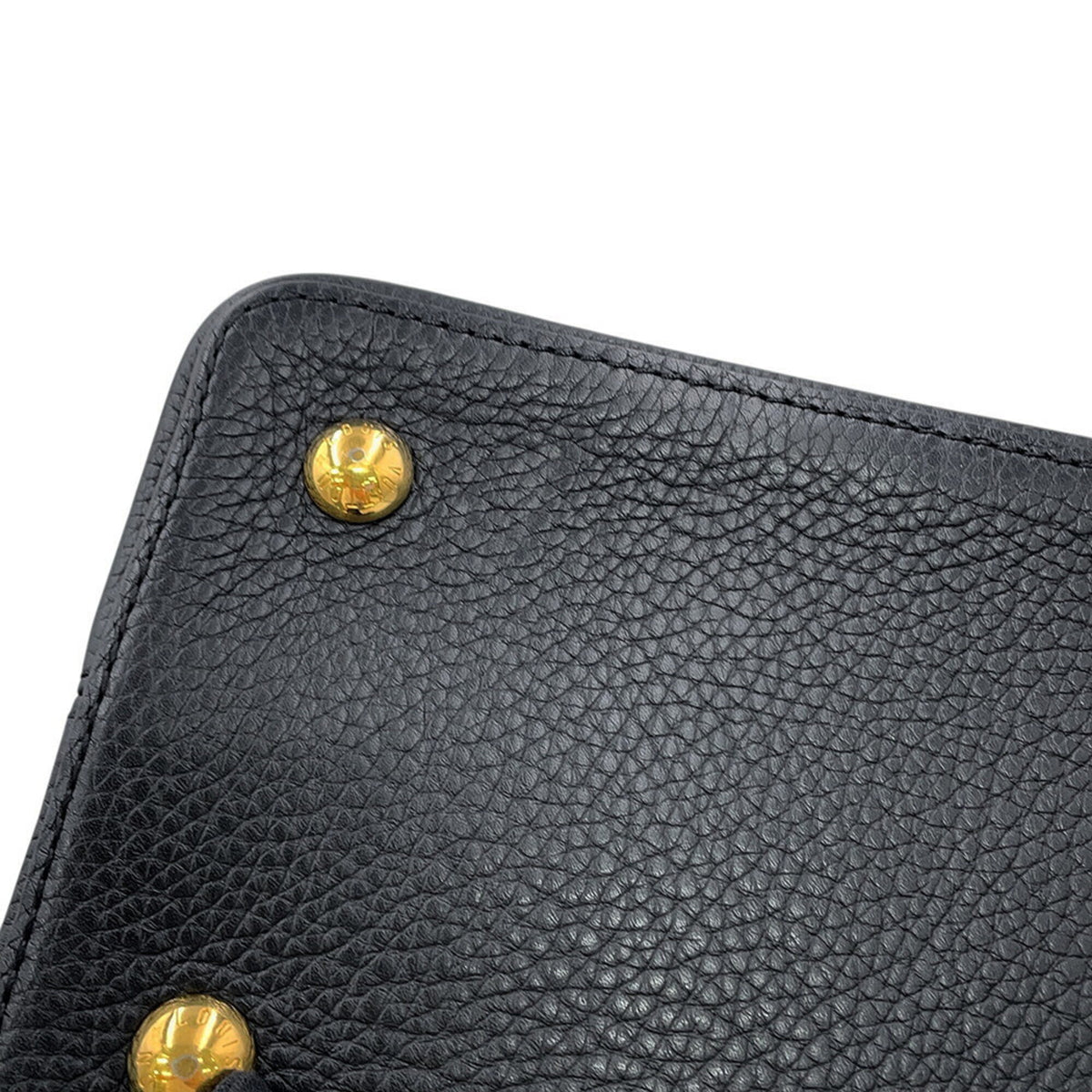 Louis Vuitton Noir Leather Handbag (Pre-Owned)