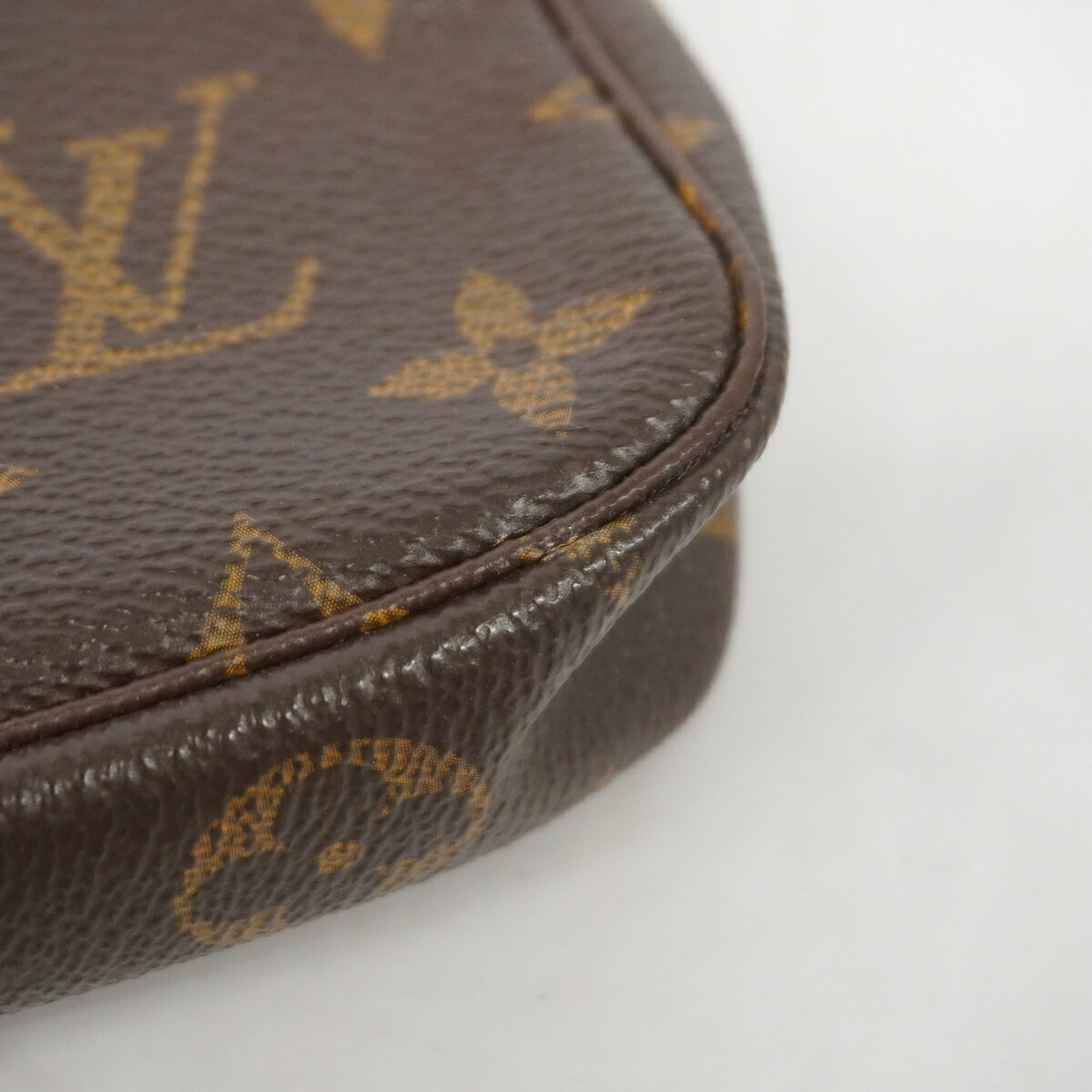 Louis Vuitton Brown Pouch (Pre-Owned)