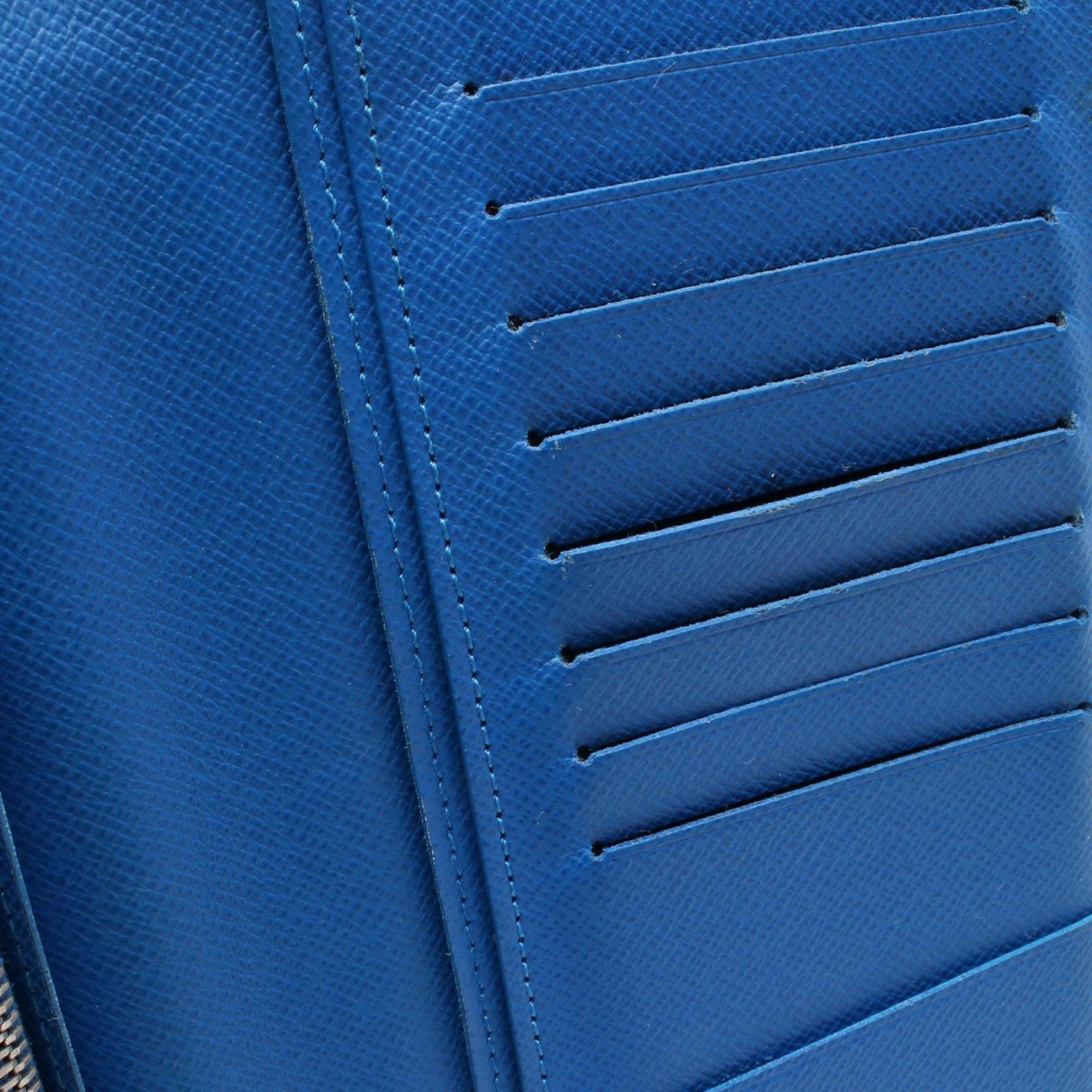 Louis Vuitton Black Blue Taiga Leather Leather Long Wallet (Bi-Fold) (Pre-Owned)