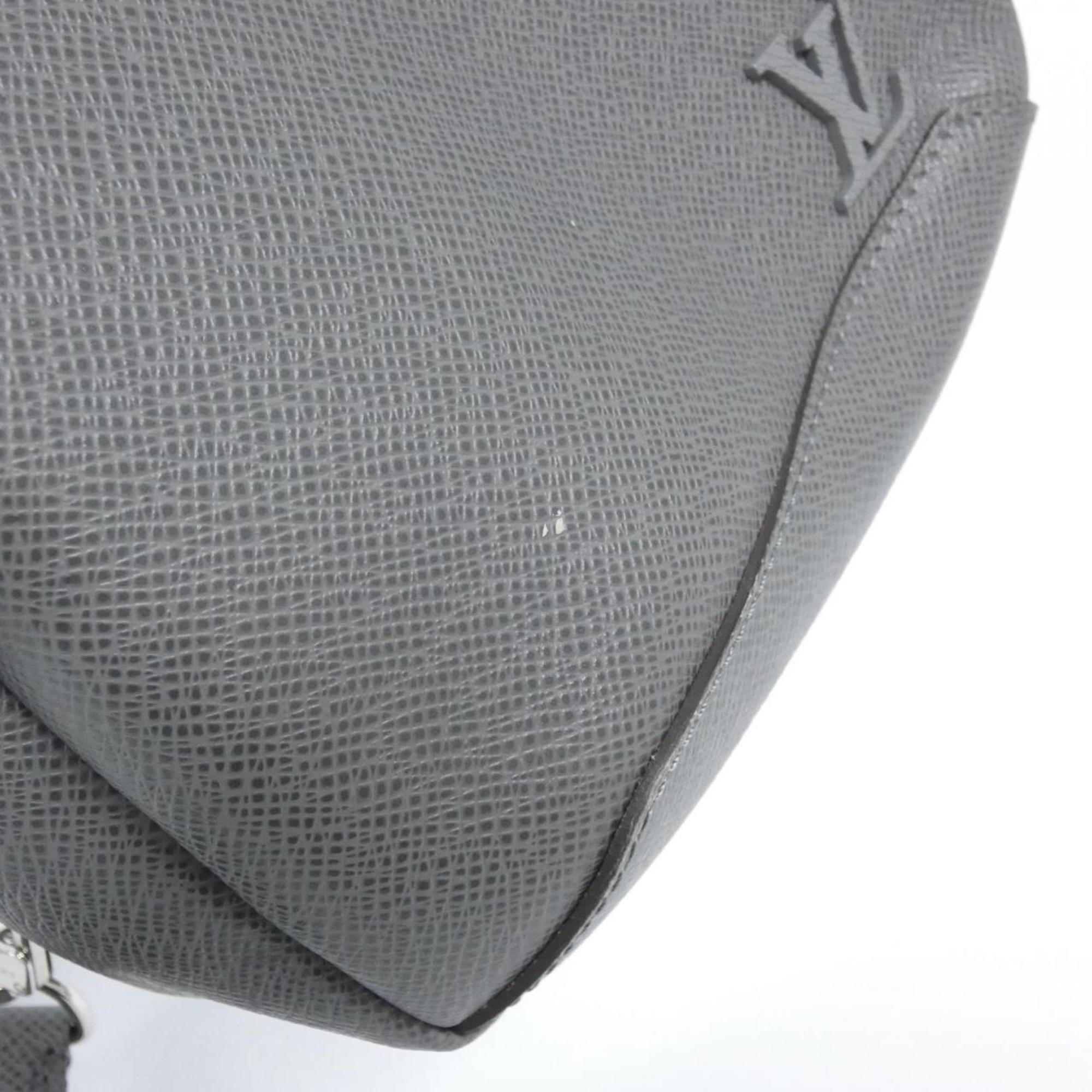 Louis Vuitton Gris Leather Shoulder Bag (Pre-Owned)