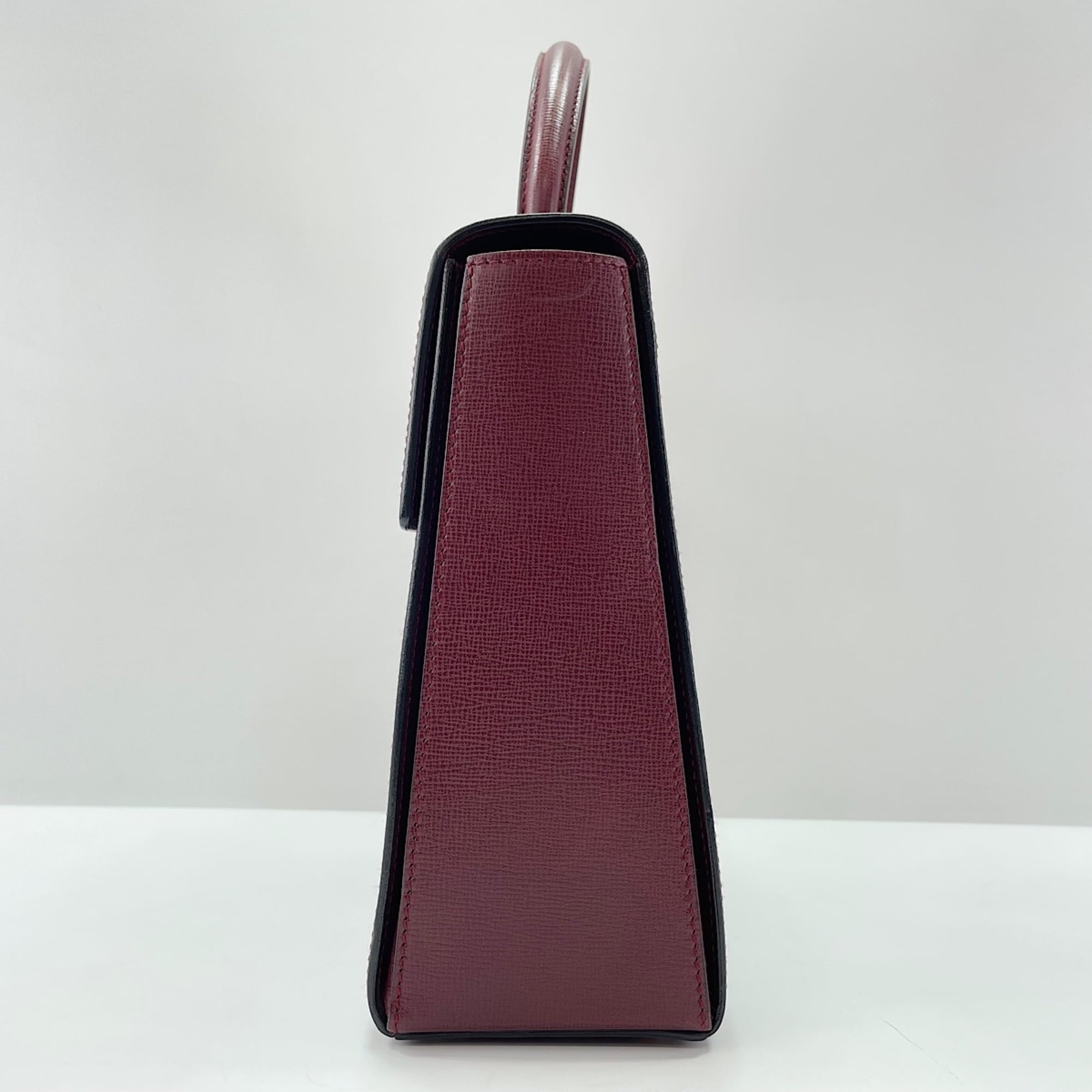 Cartier Wine Red Handbag (Pre-Owned)