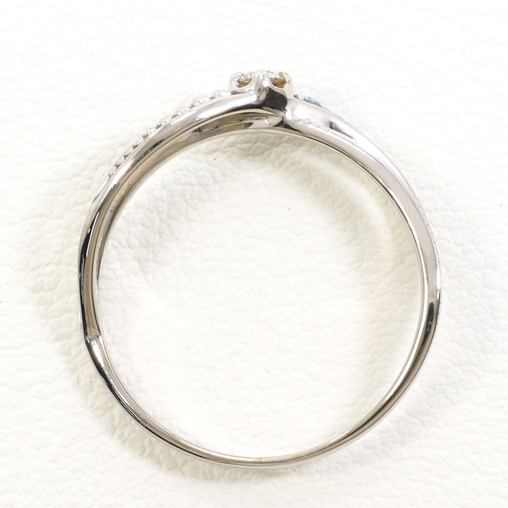 Unbranded White Gold White Gold (10K) Band Ring (Pre-Owned)