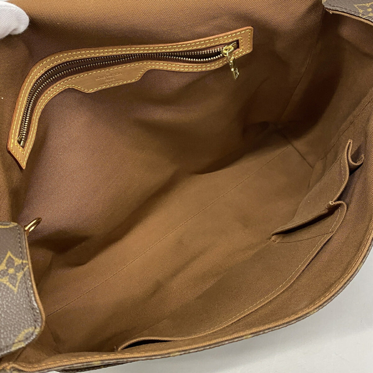 Louis Vuitton Brown Shoulder Bag (Pre-Owned)