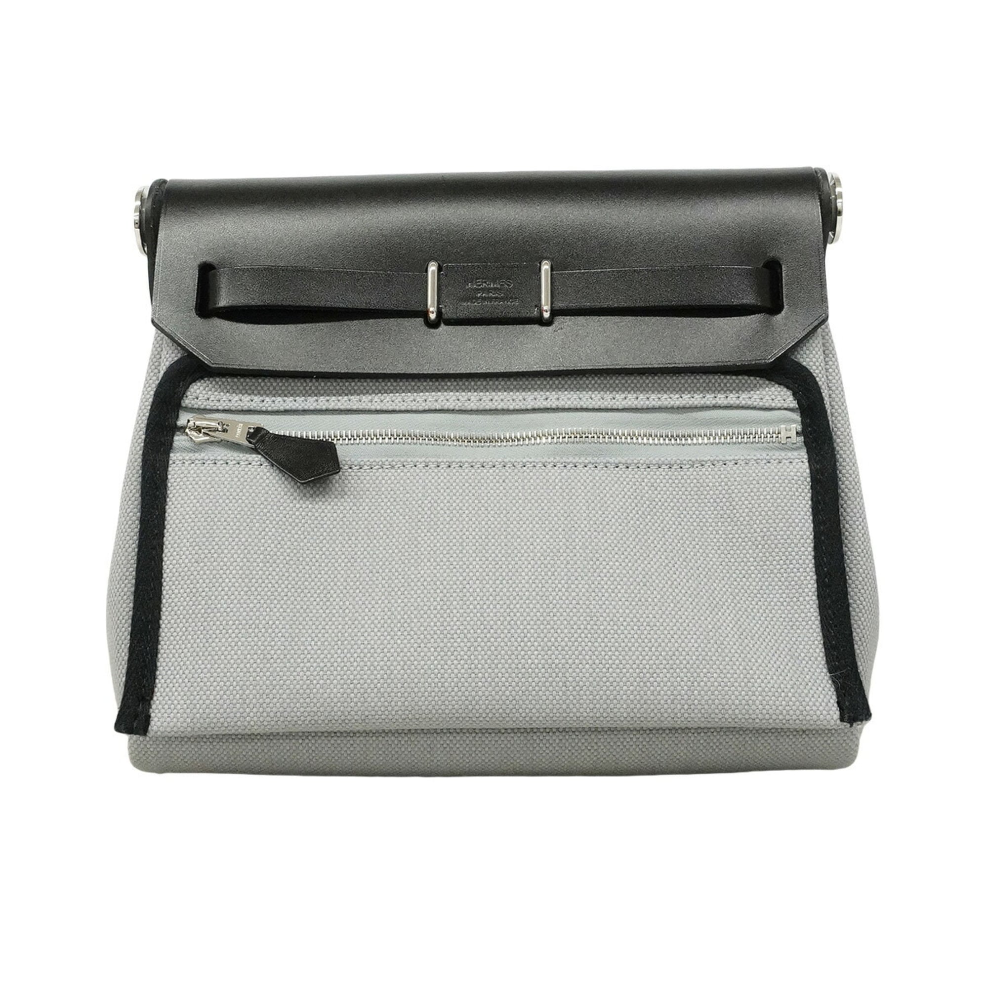 Hermes Gray Shoulder Bag (Pre-Owned)