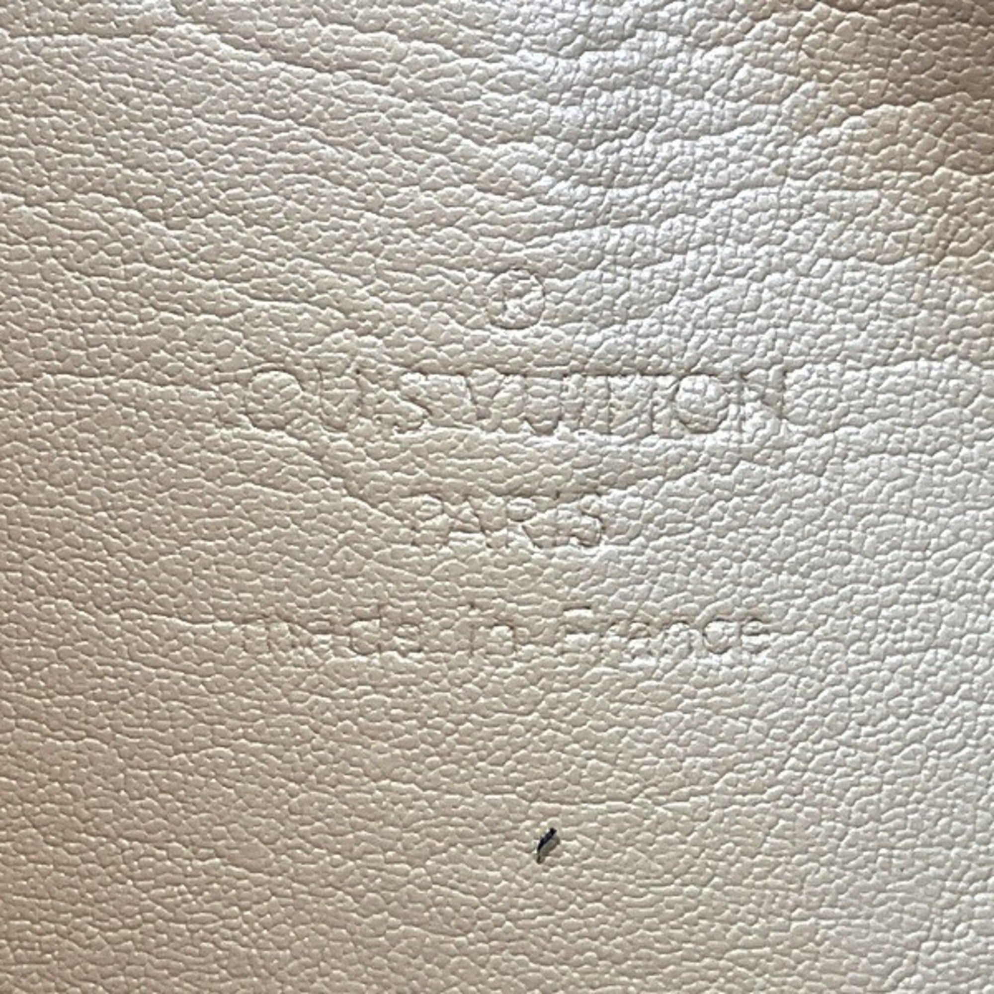 Louis Vuitton Beige Vernis Handbag (Pre-Owned)