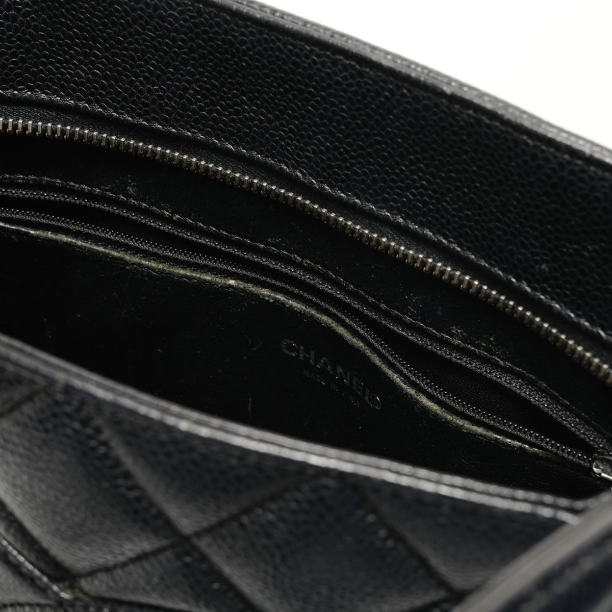 Chanel Black Grained Calfskin Tote Bag (Pre-Owned)