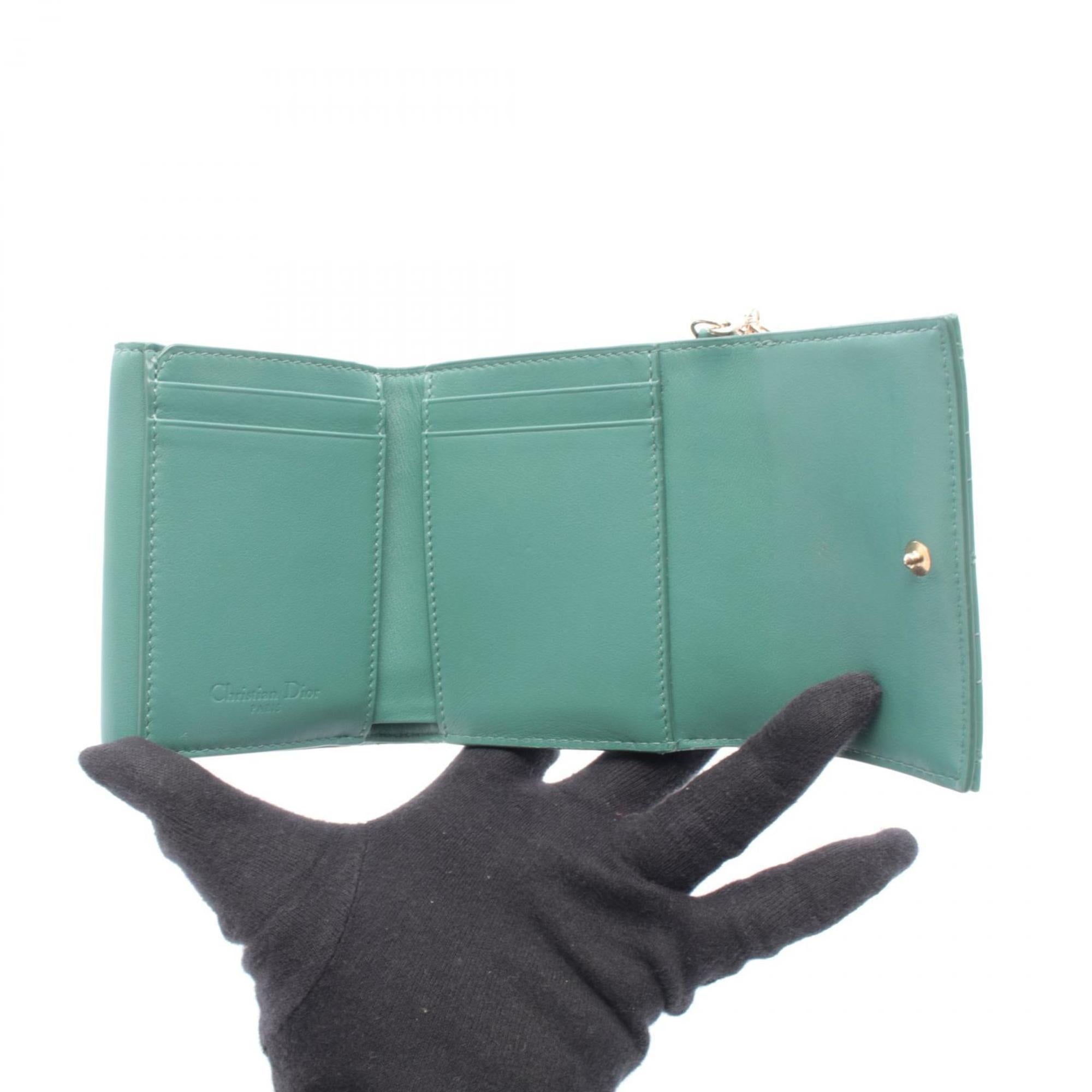 Christian Dior Green Patent Leather Wallet (Tri-Fold) (Pre-Owned)