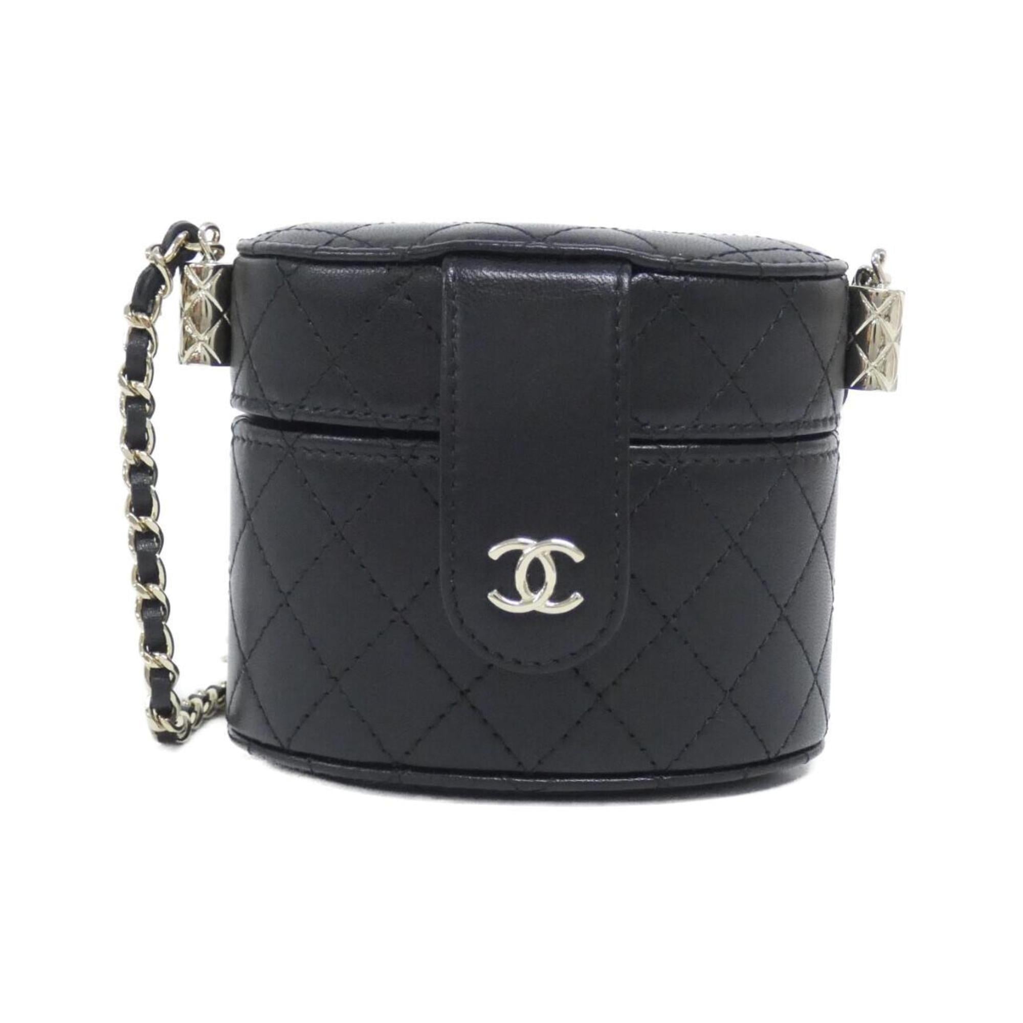 Chanel Black Leather Shoulder Bag (Pre-Owned)