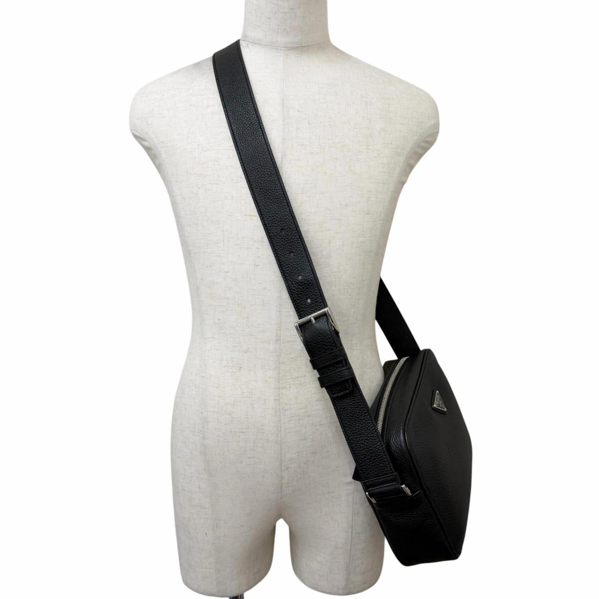 Prada Black Leather Shoulder Bag (Pre-Owned)