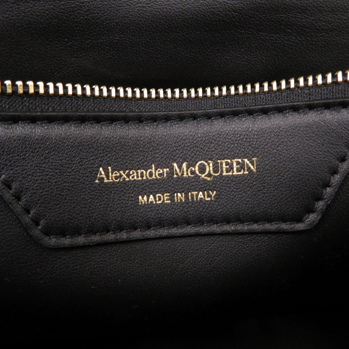 Alexander Mcqueen Black Leather Shoulder Bag (Pre-Owned)