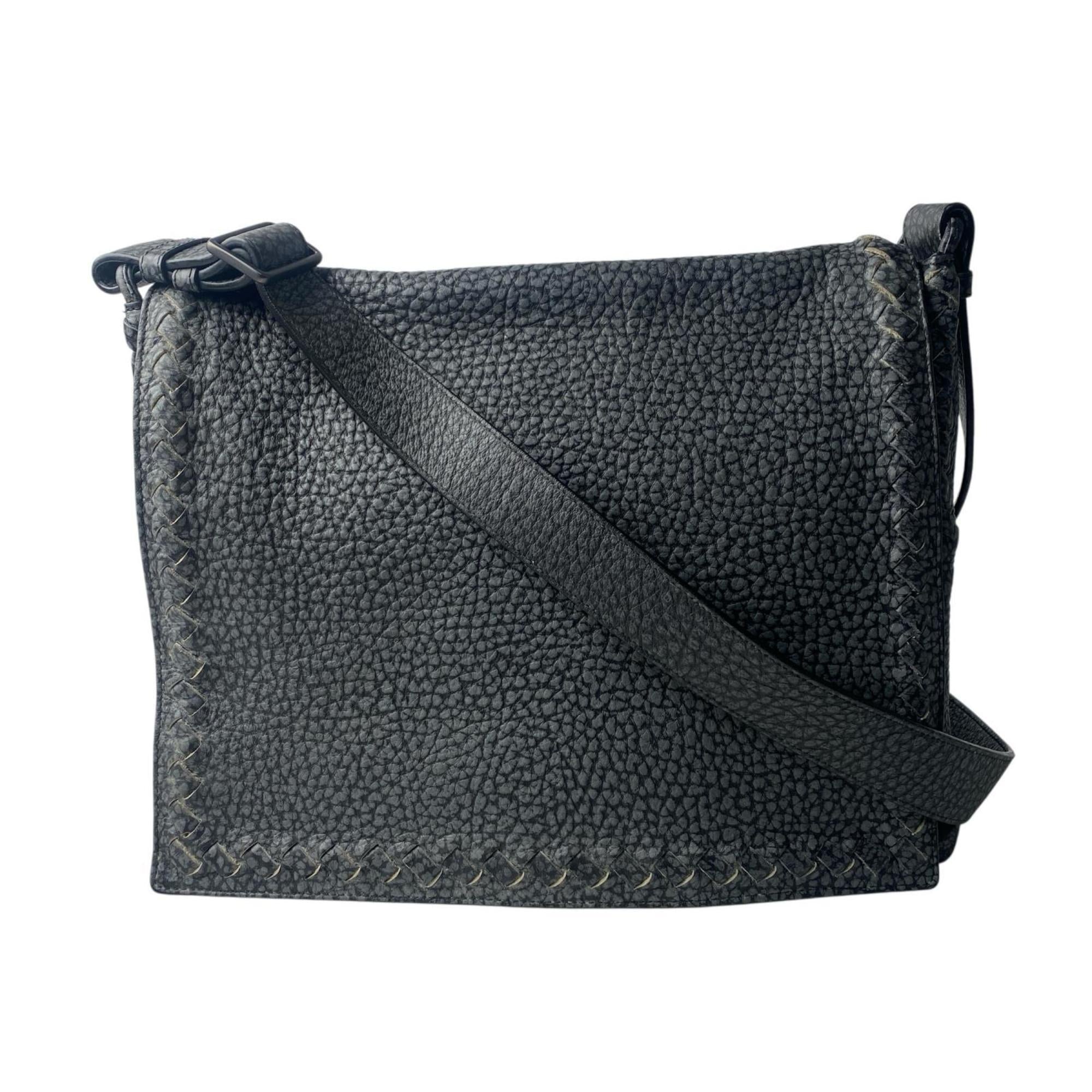 Bottega Veneta Gray Leather Messenger Bag Shoulder Bag (Pre-Owned)