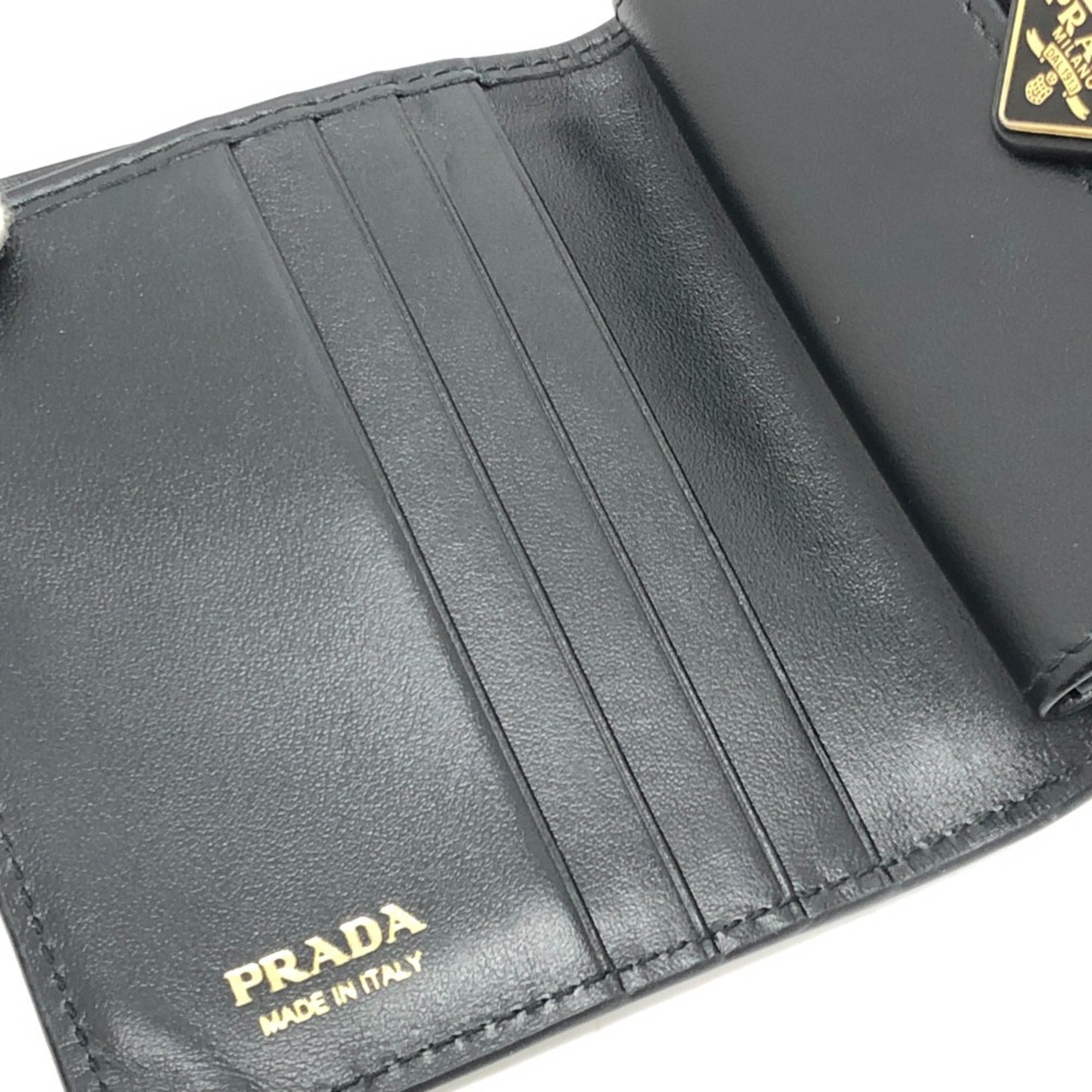 Prada Black Leather Wallet (Bi-Fold) (Pre-Owned)