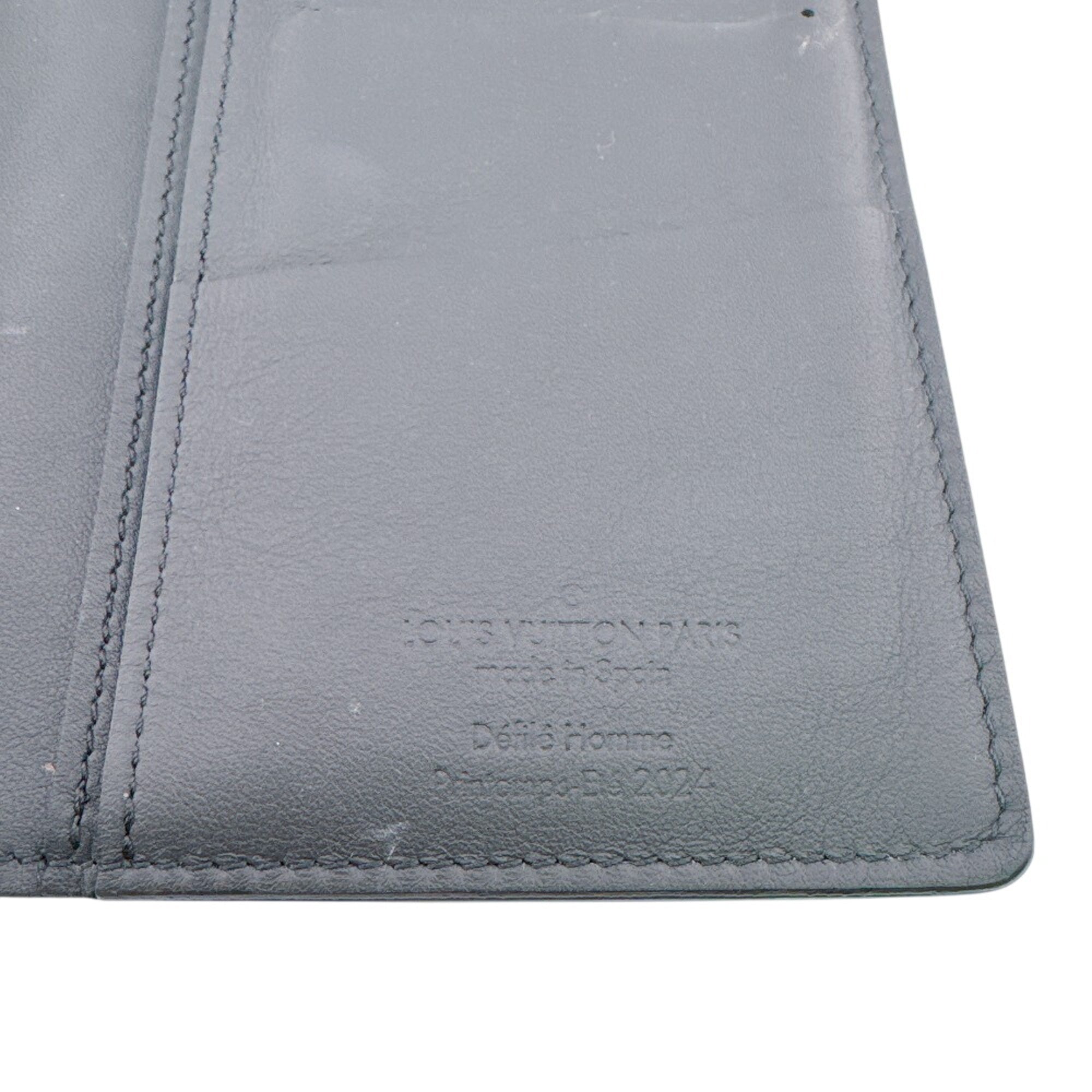 Louis Vuitton Black Leather Wallet (Bi-Fold) (Pre-Owned)