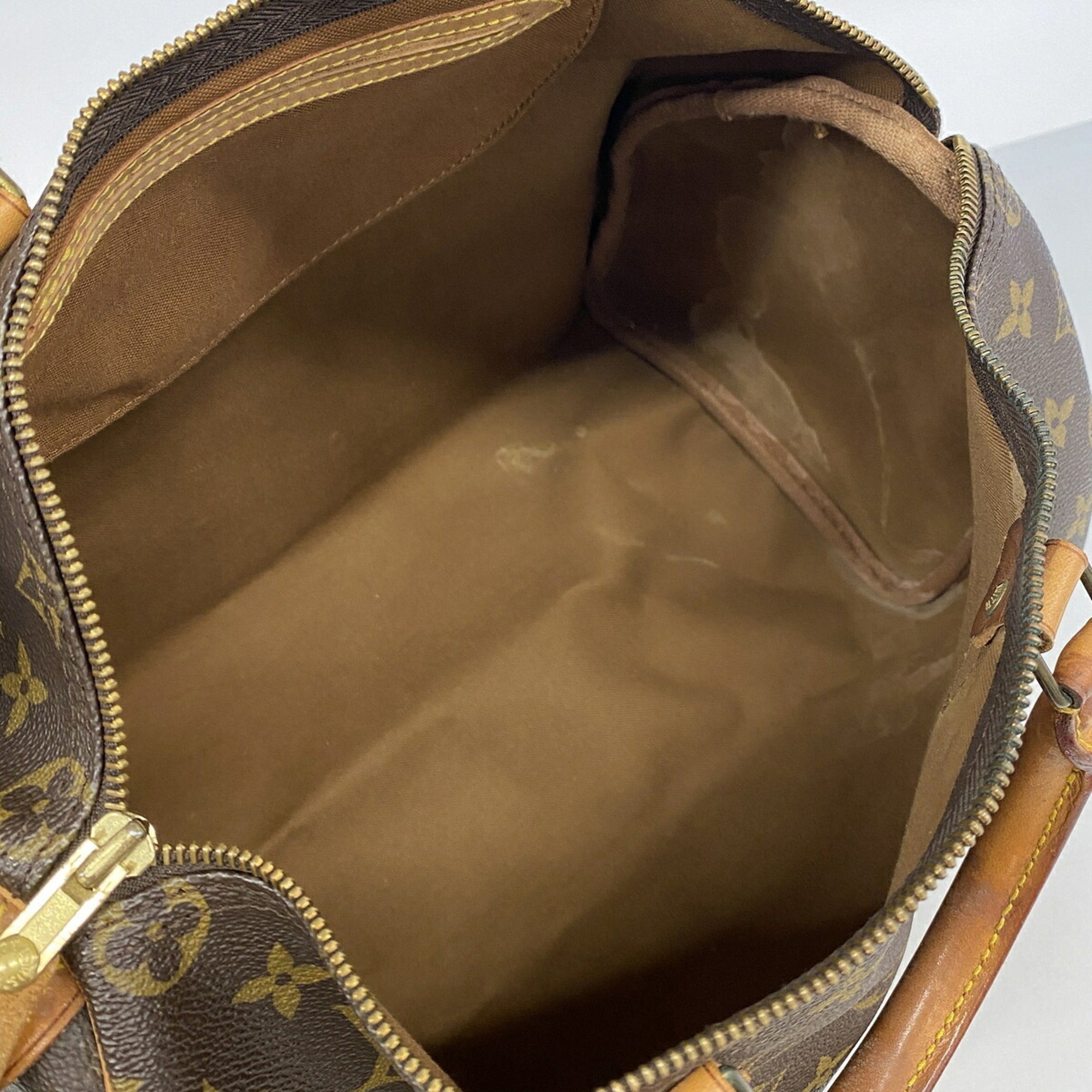 Louis Vuitton Brown Handbag (Pre-Owned)
