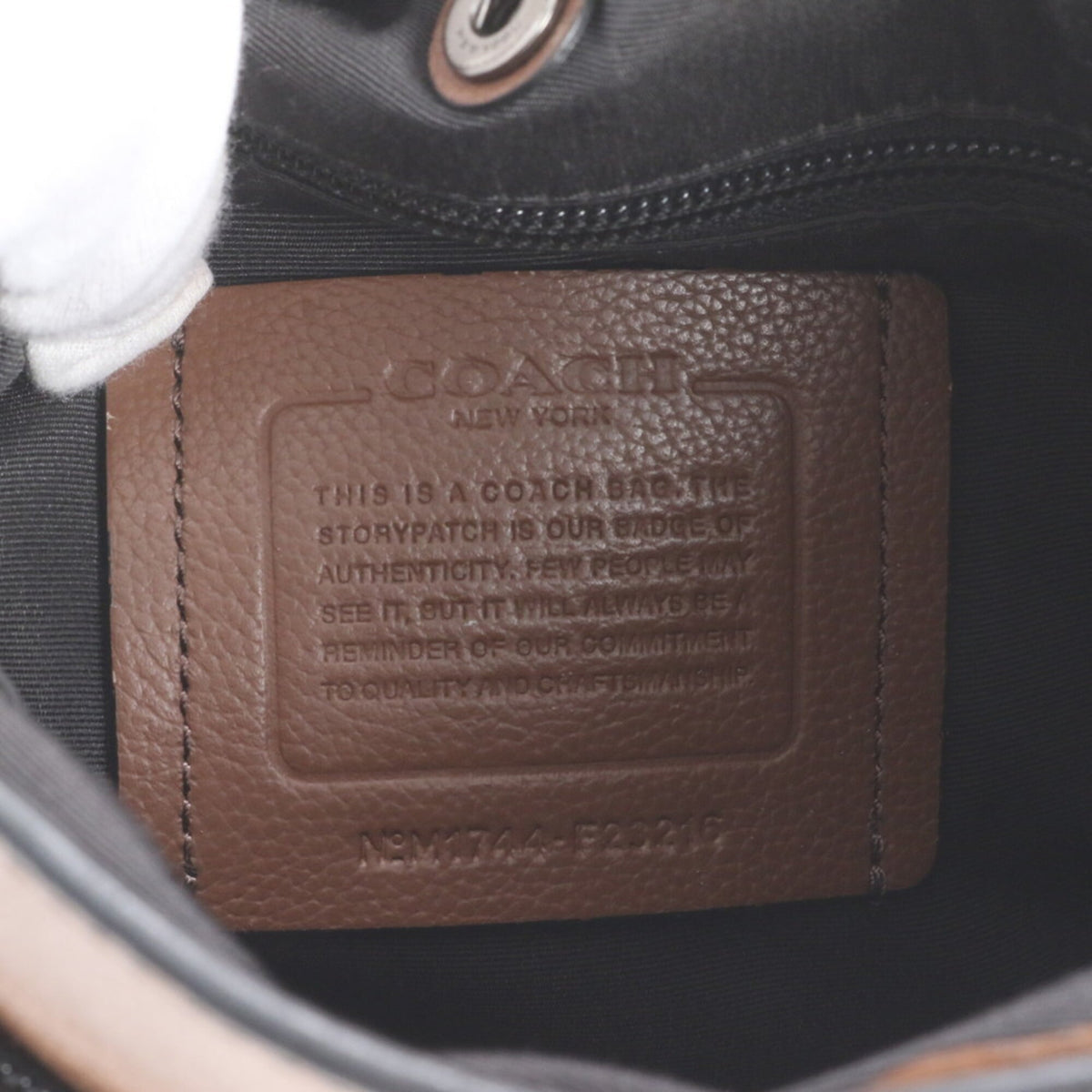 Coach Brown Navy Leather Messenger Bag Shoulder Bag (Pre-Owned)