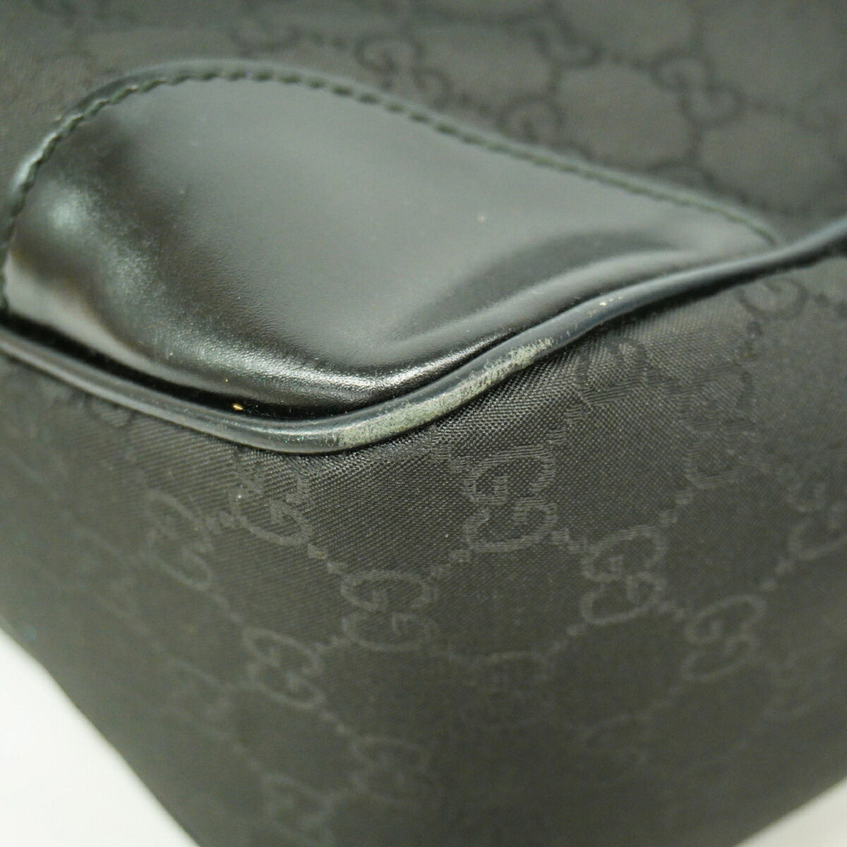 Gucci Black Nylon Shoulder Bag (Pre-Owned)
