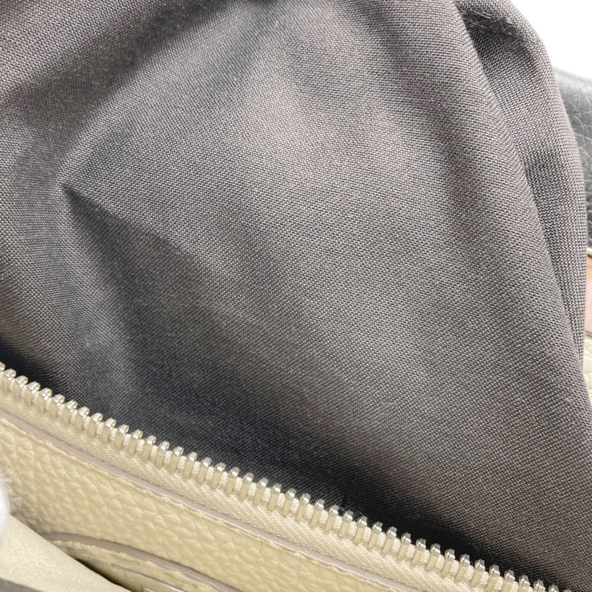 Fendi Gray Leather Handbag (Pre-Owned)